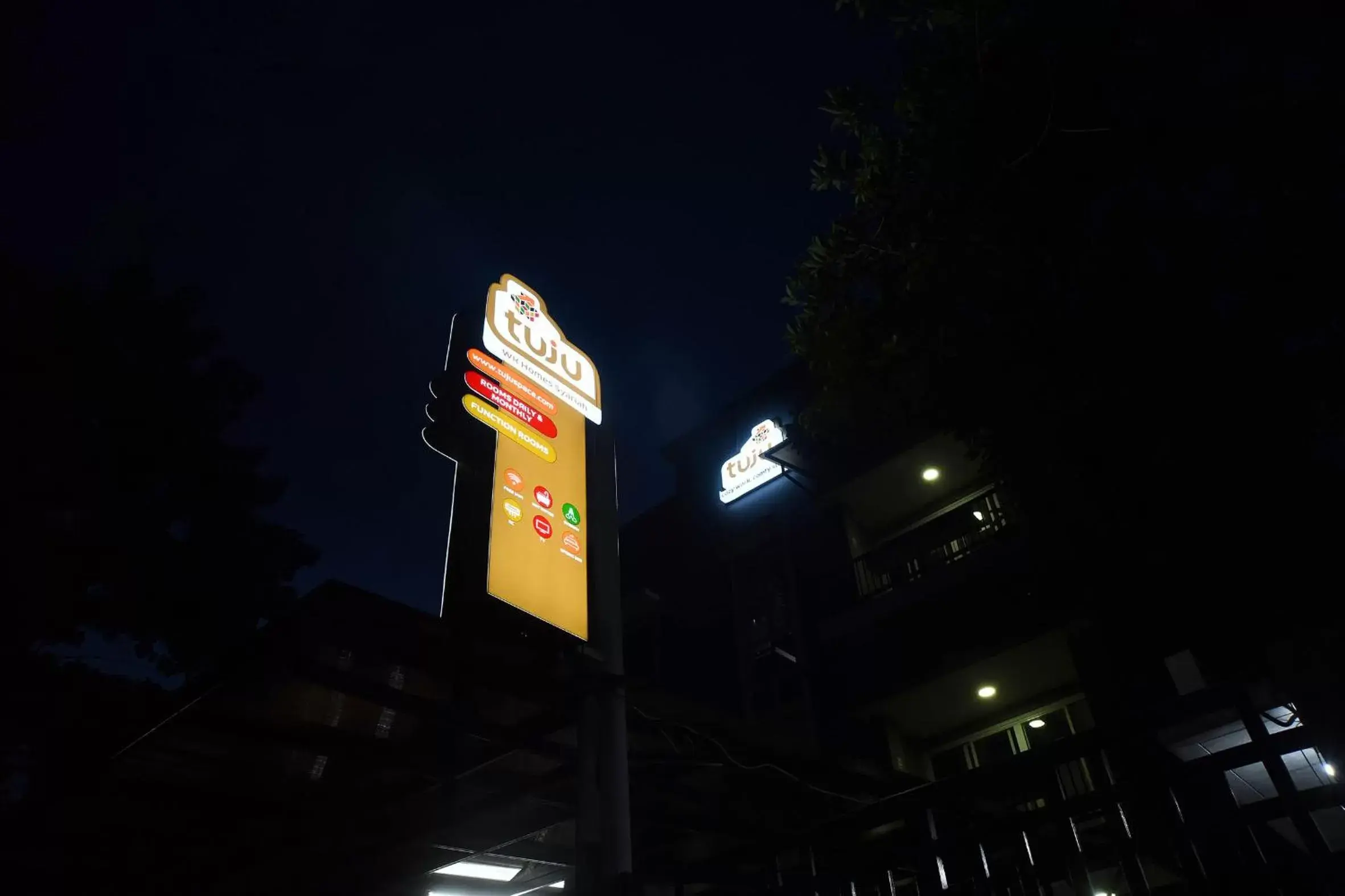 Property building in Tuju WK Homes Syariah Property building in Tuju WK Homes Syariah