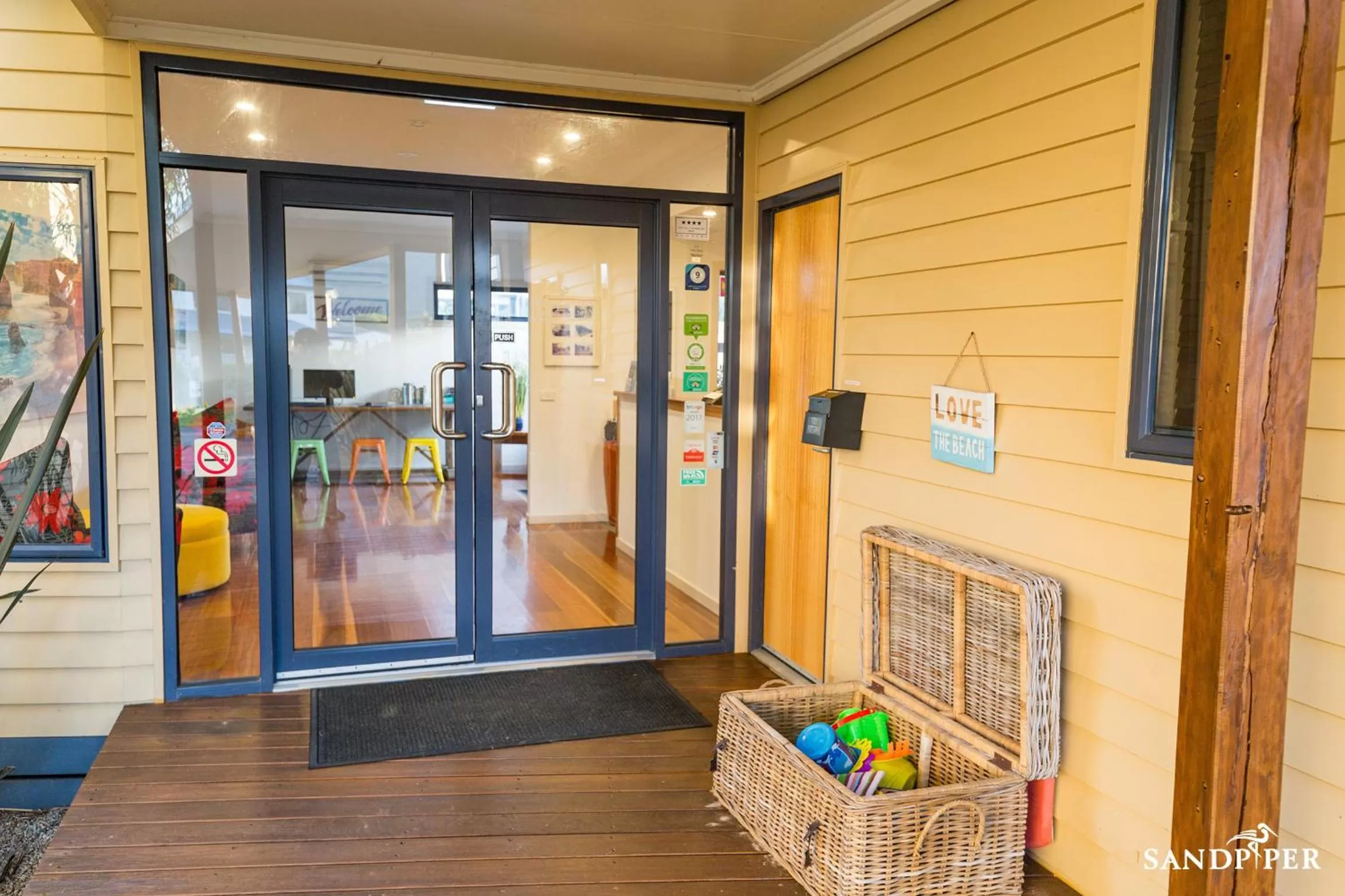 Lobby or reception in Sandpiper Motel Apollo Bay