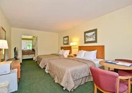 Photo of the whole room in Days Inn by Wyndham St George
