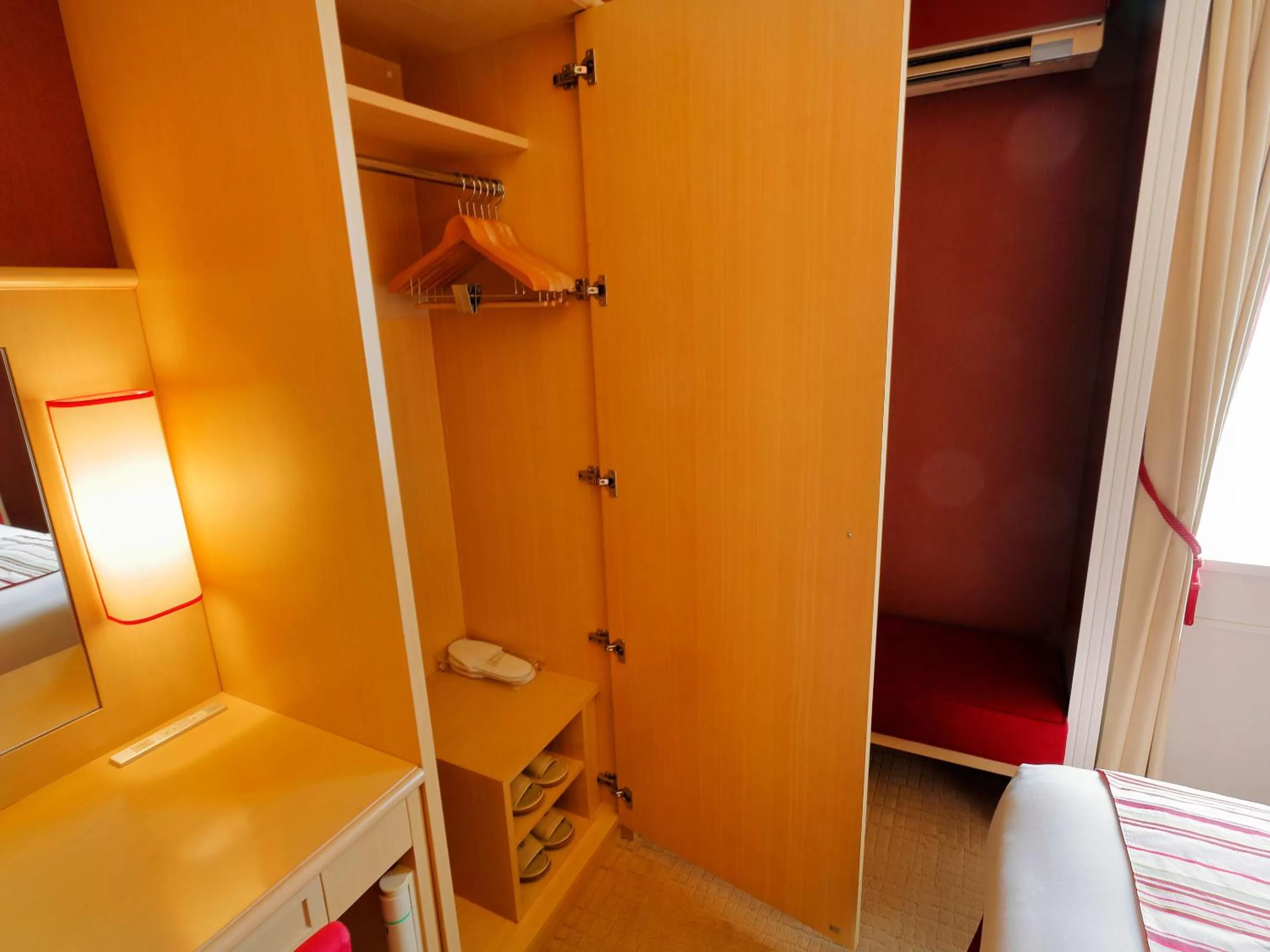 Photo of the whole room in Hotel Monterey Kyoto