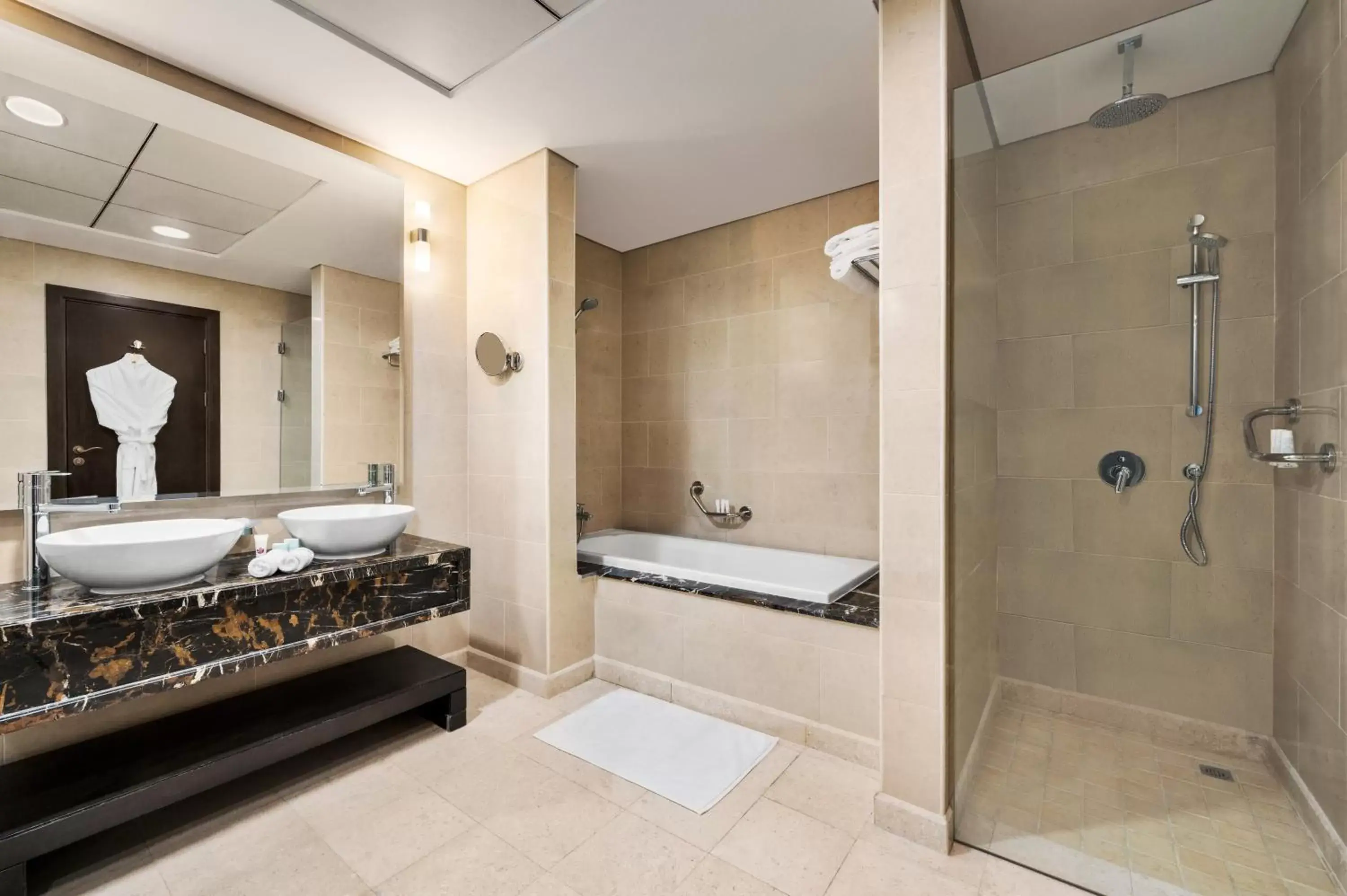 Shower, Bathroom in Wyndham Residences The Palm