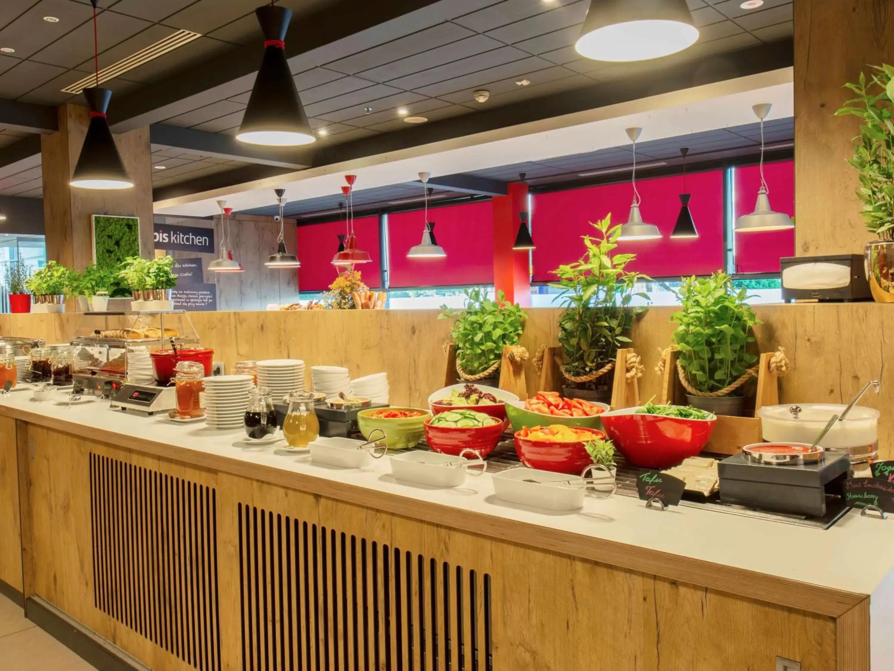 Breakfast, Restaurant/Places to Eat in Ibis Warszawa Stare Miasto