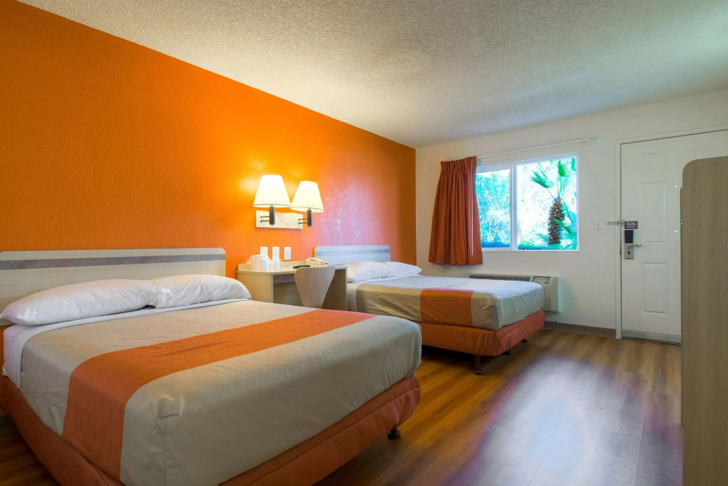 Bedroom, Bed in Motel 6-Rancho Mirage, CA - Palm Springs