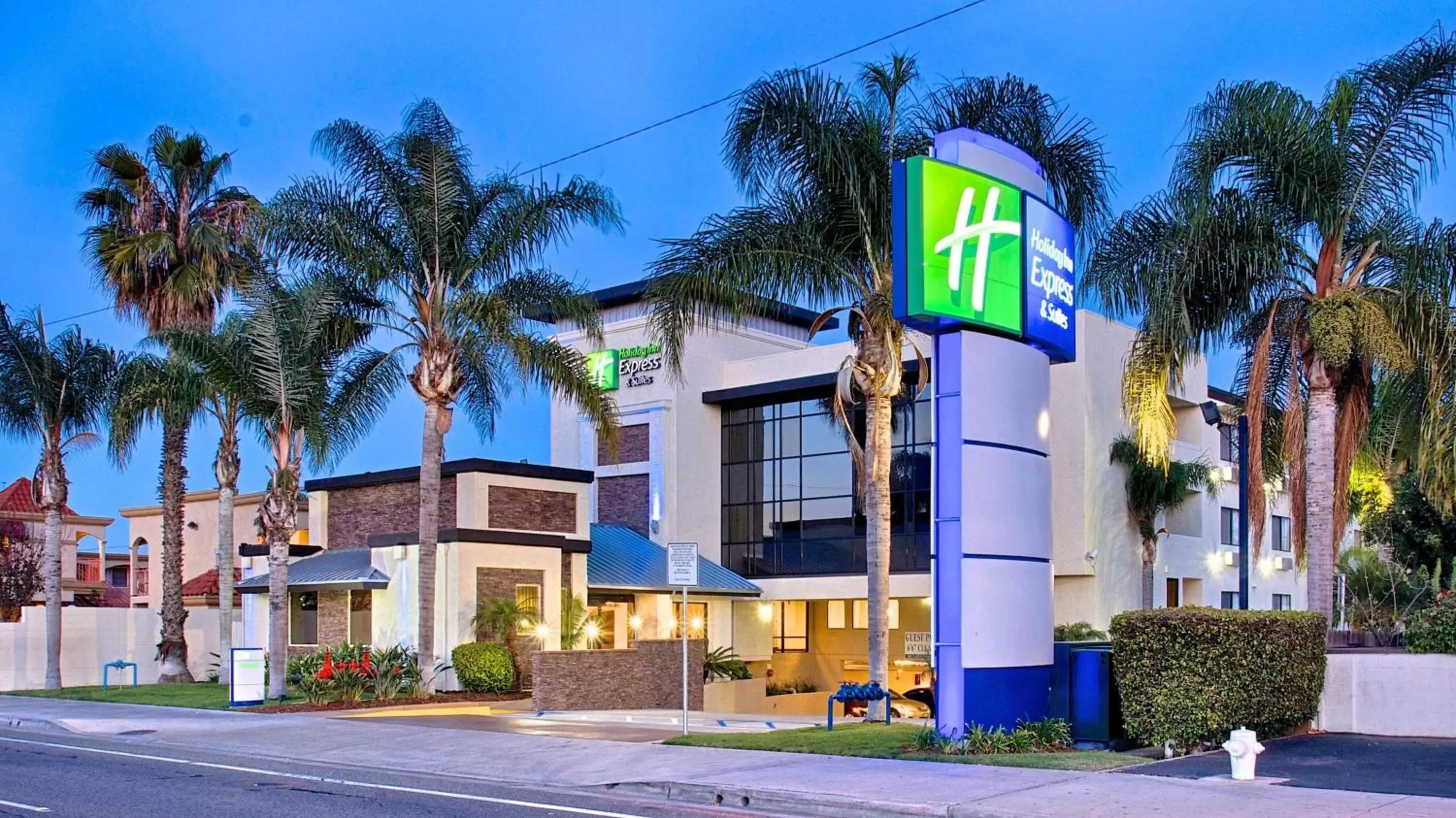 Property Building in Holiday Inn Express Costa Mesa, an IHG Hotel