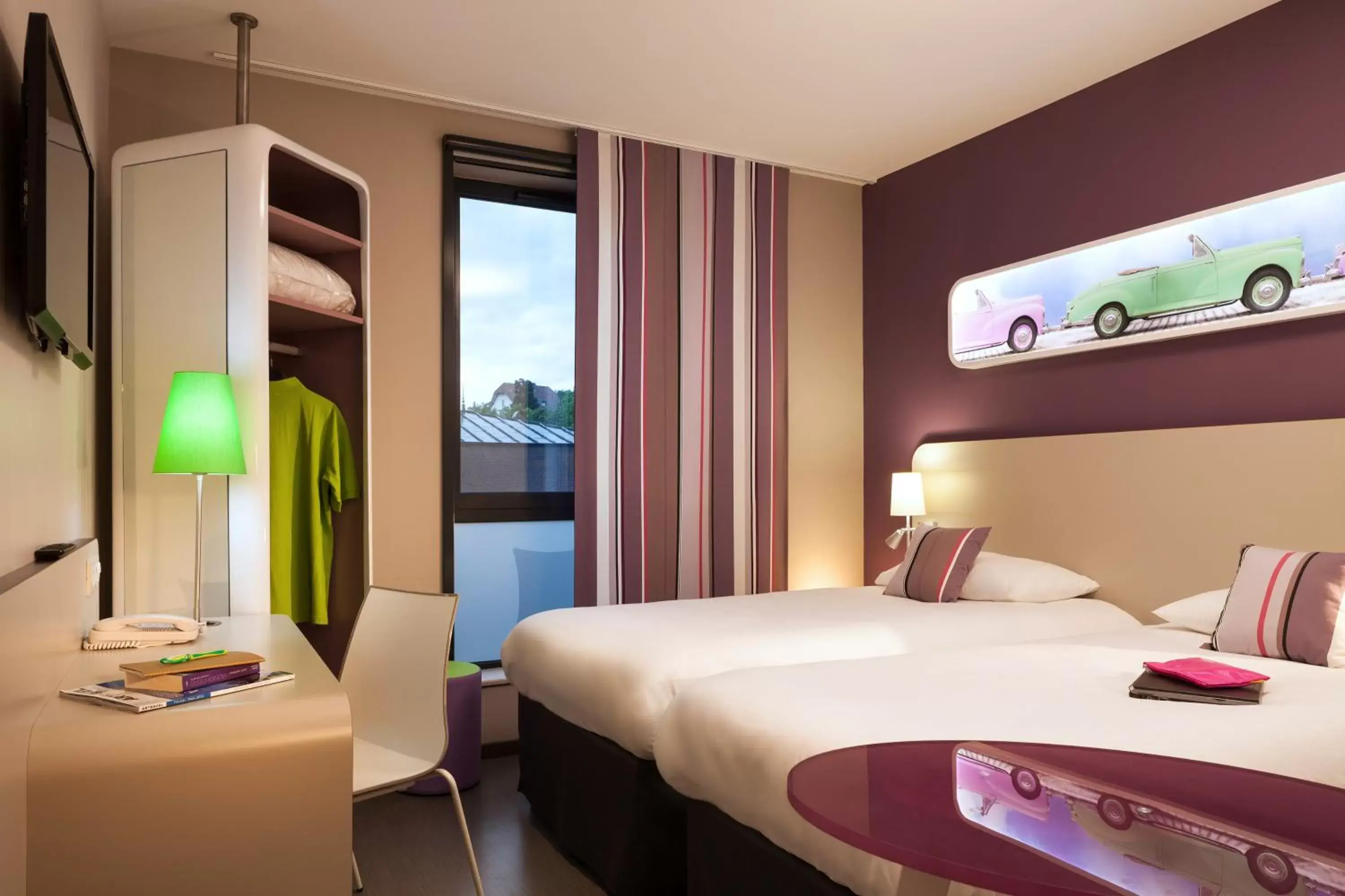 Photo of the whole room, Bed in ibis Styles Montbéliard