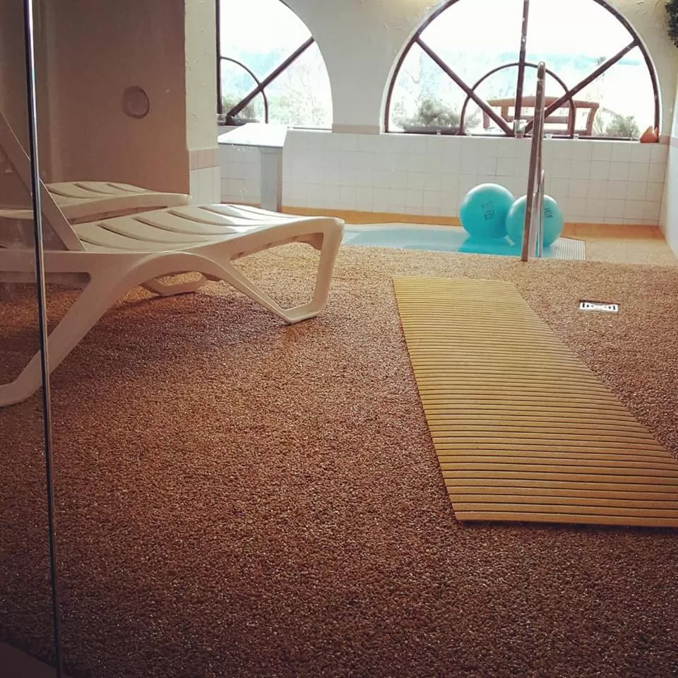 Swimming pool in Öko-Landhotel Basler Hof