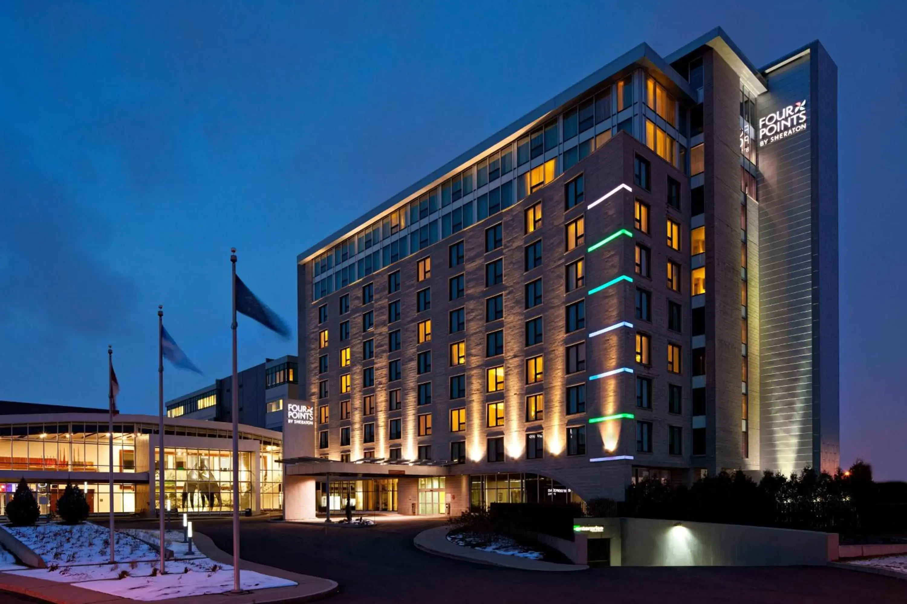 Property Building in Four Points by Sheraton Lévis Convention Centre