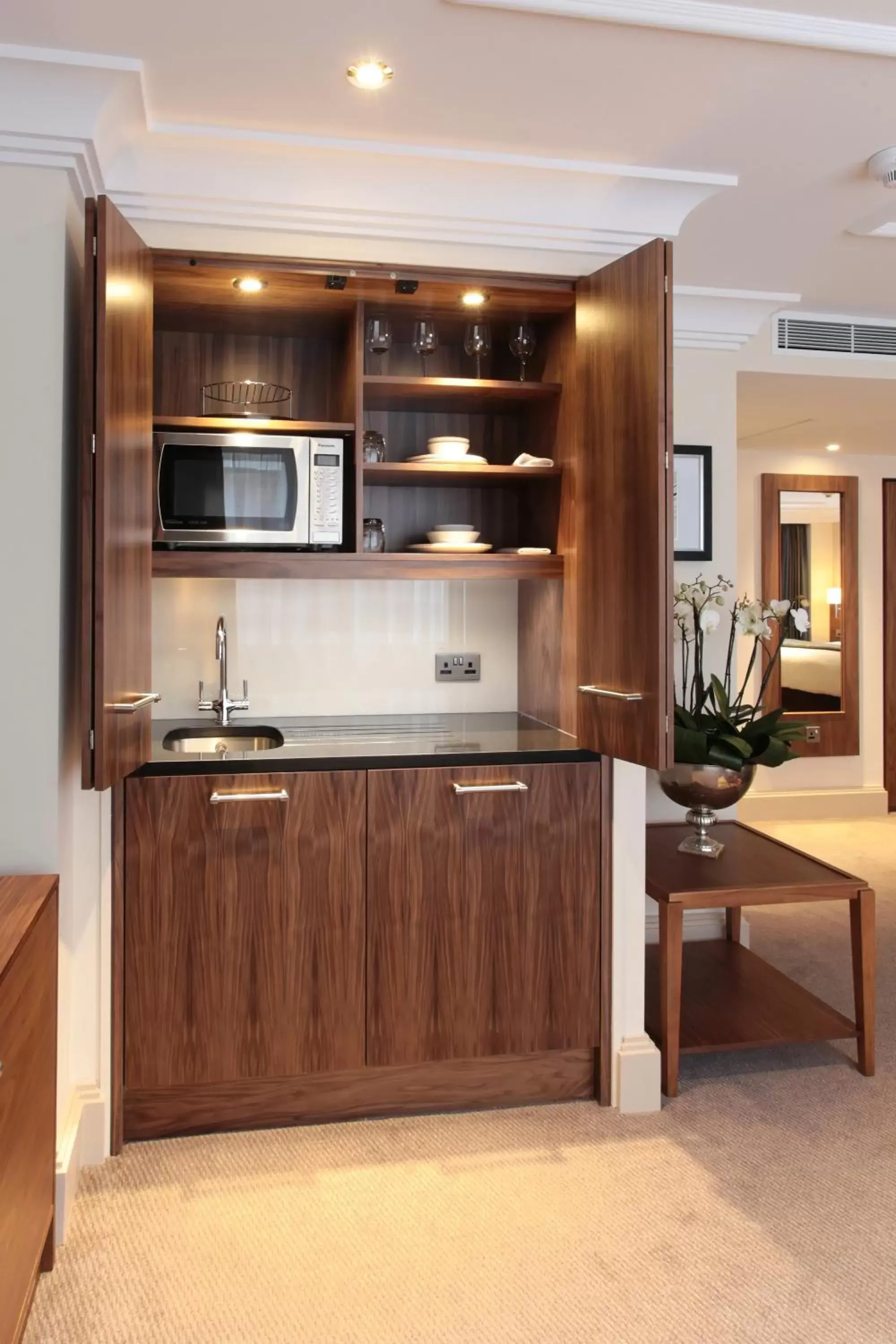 Kitchen or kitchenette, Kitchen/Kitchenette in Thistle London Marble Arch