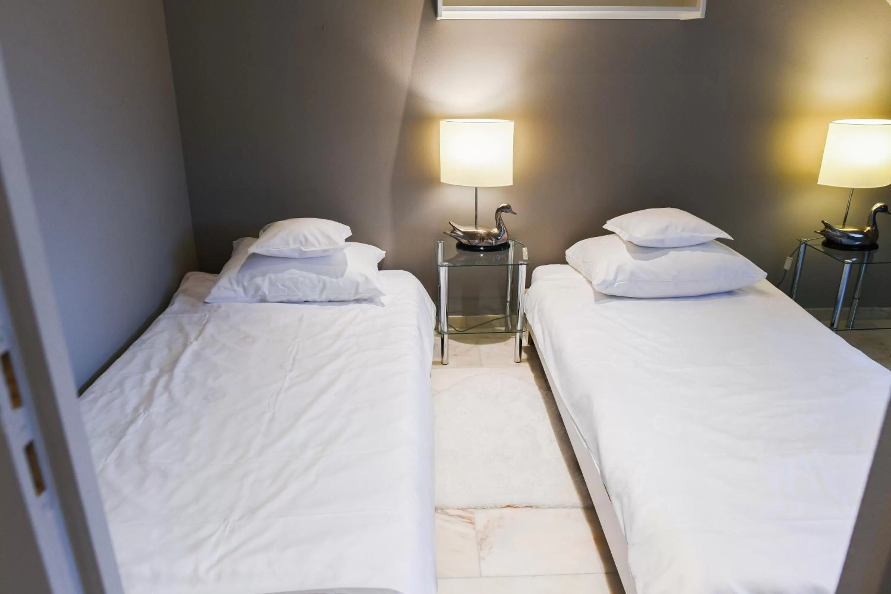 Bedroom, Bed in Hotel Bamberger Hof Bellevue