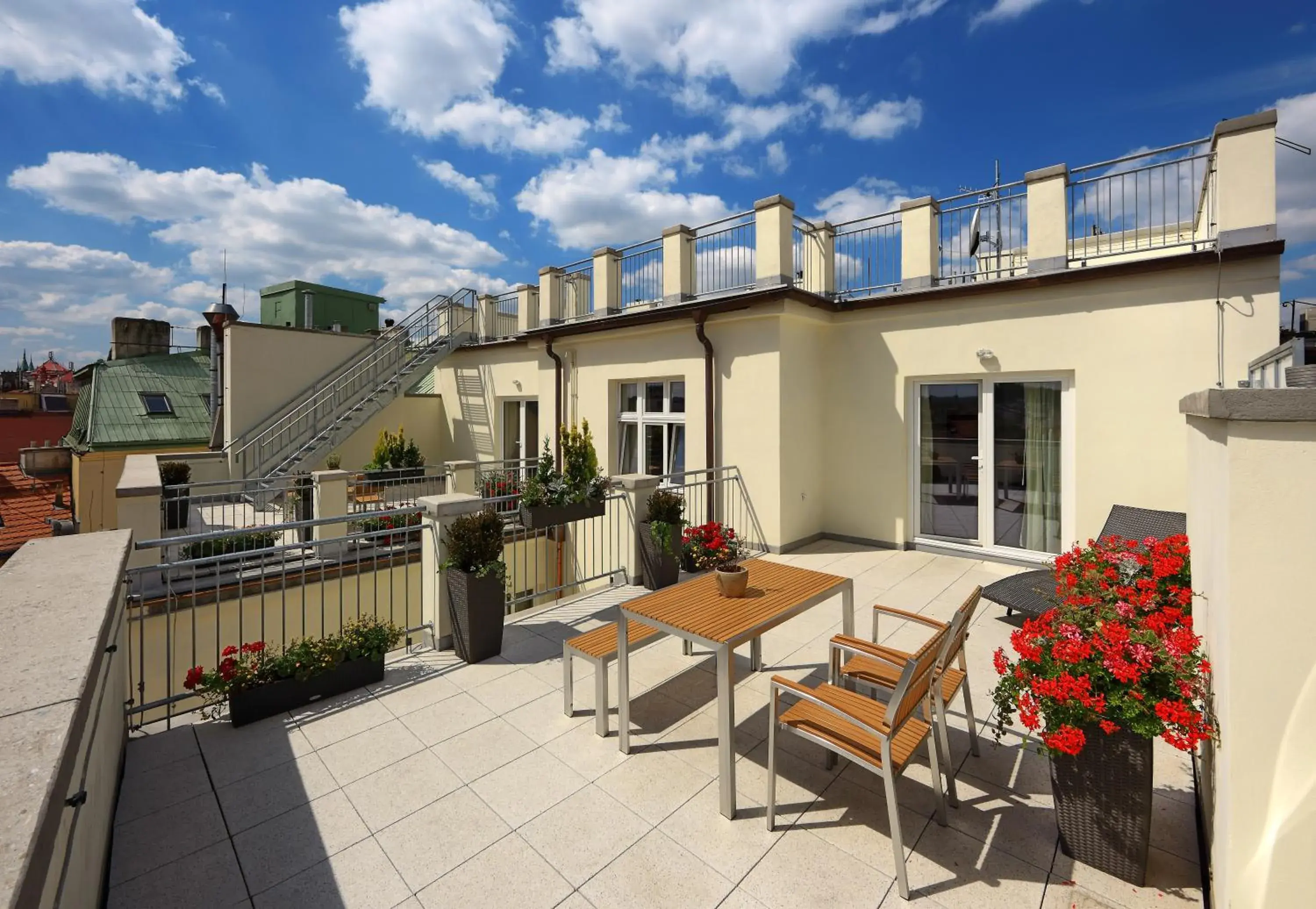 Balcony/Terrace, Property Building in Salvator Superior Apartments