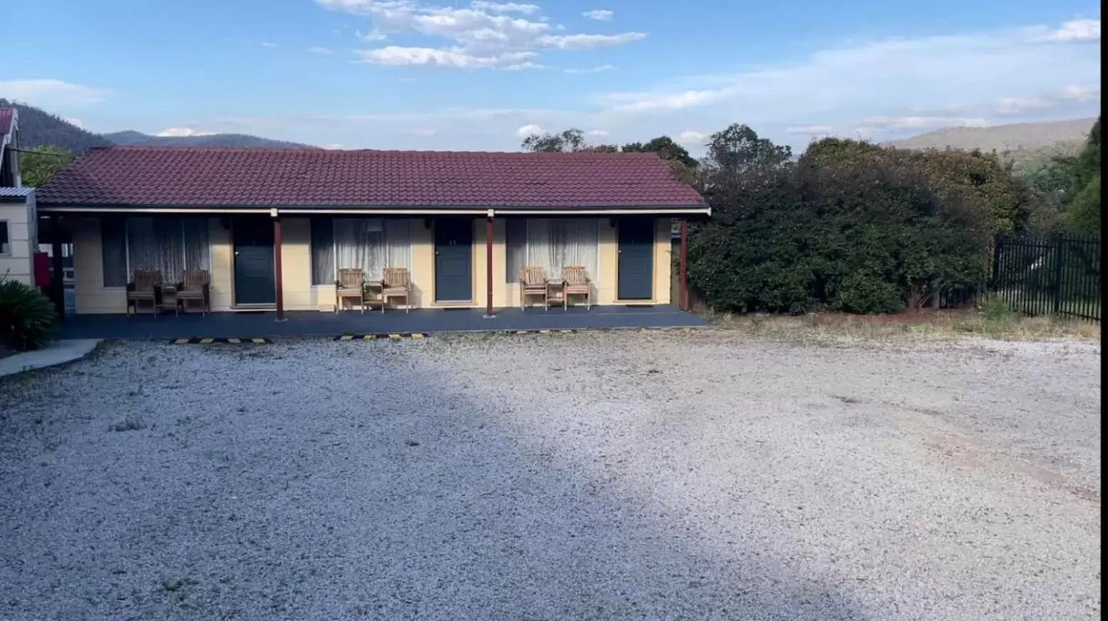 Natural landscape, Property Building in Lithgow Motor Inn