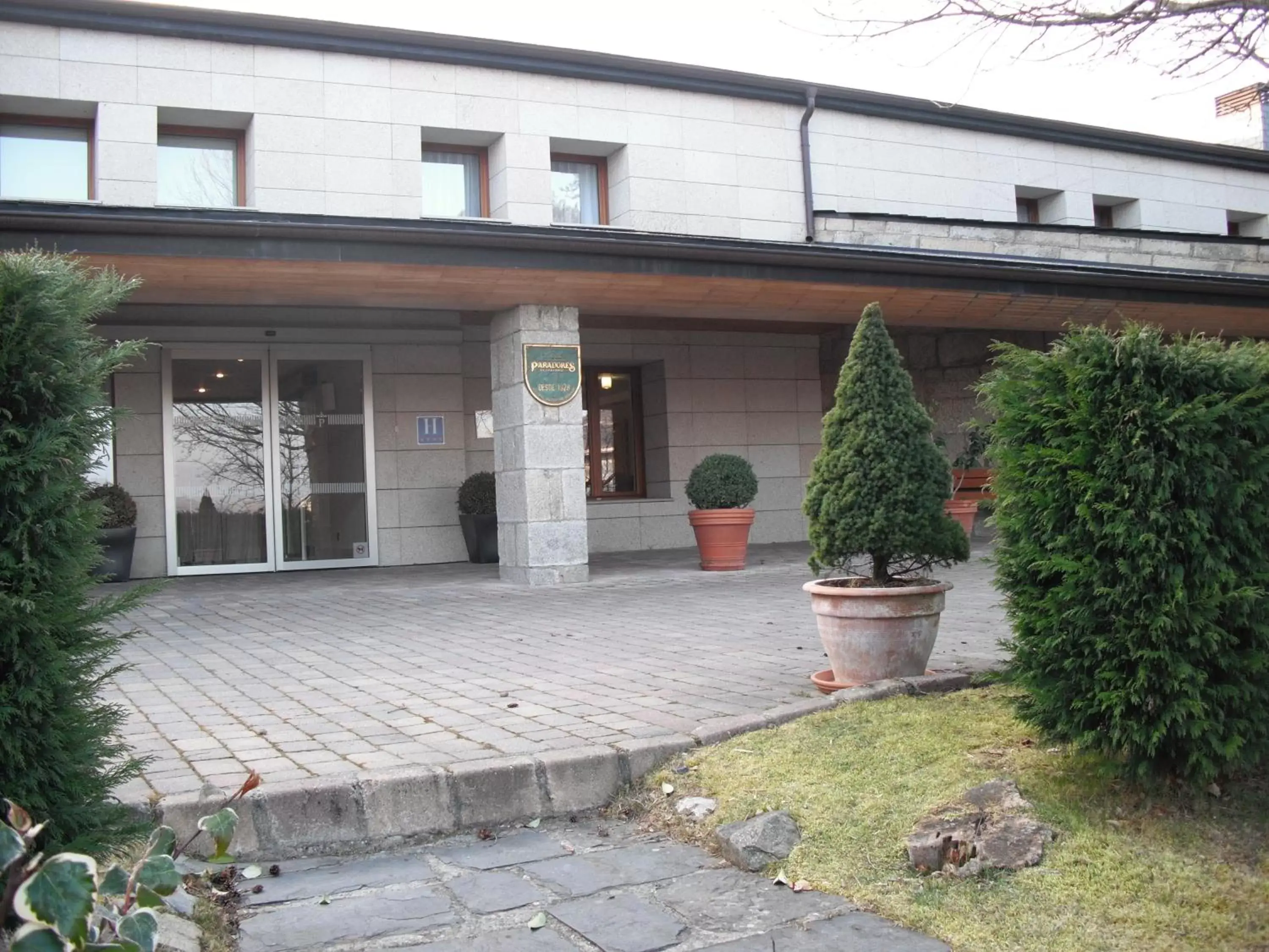 Facade/entrance in Parador de Puebla de Sanabria Facade/entrance in Parador de Puebla de Sanabria