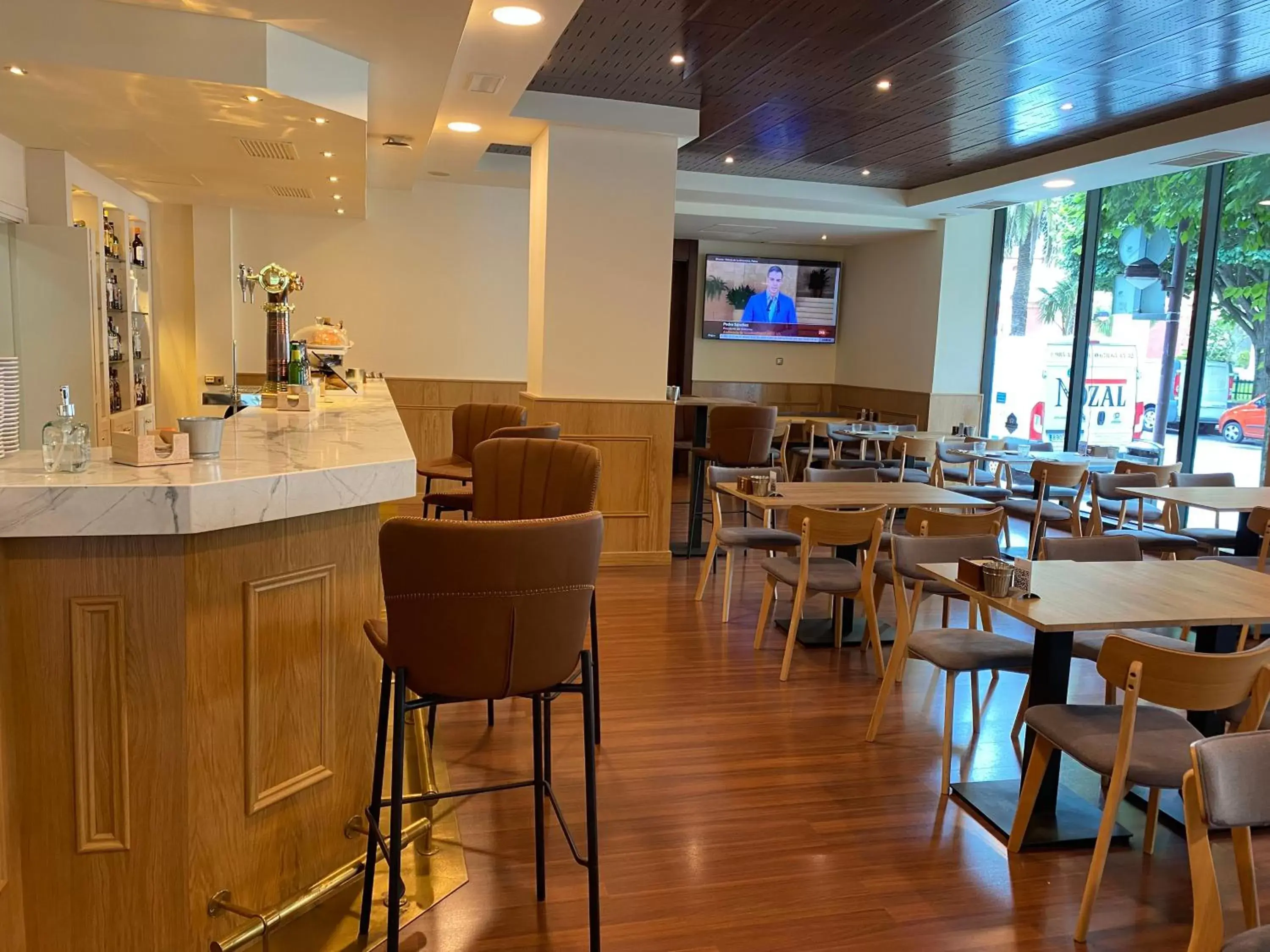 Restaurant/places to eat in Hotel Zentral Gijón Rey Pelayo Restaurant/places to eat in Hotel Zentral Gijón Rey Pelayo