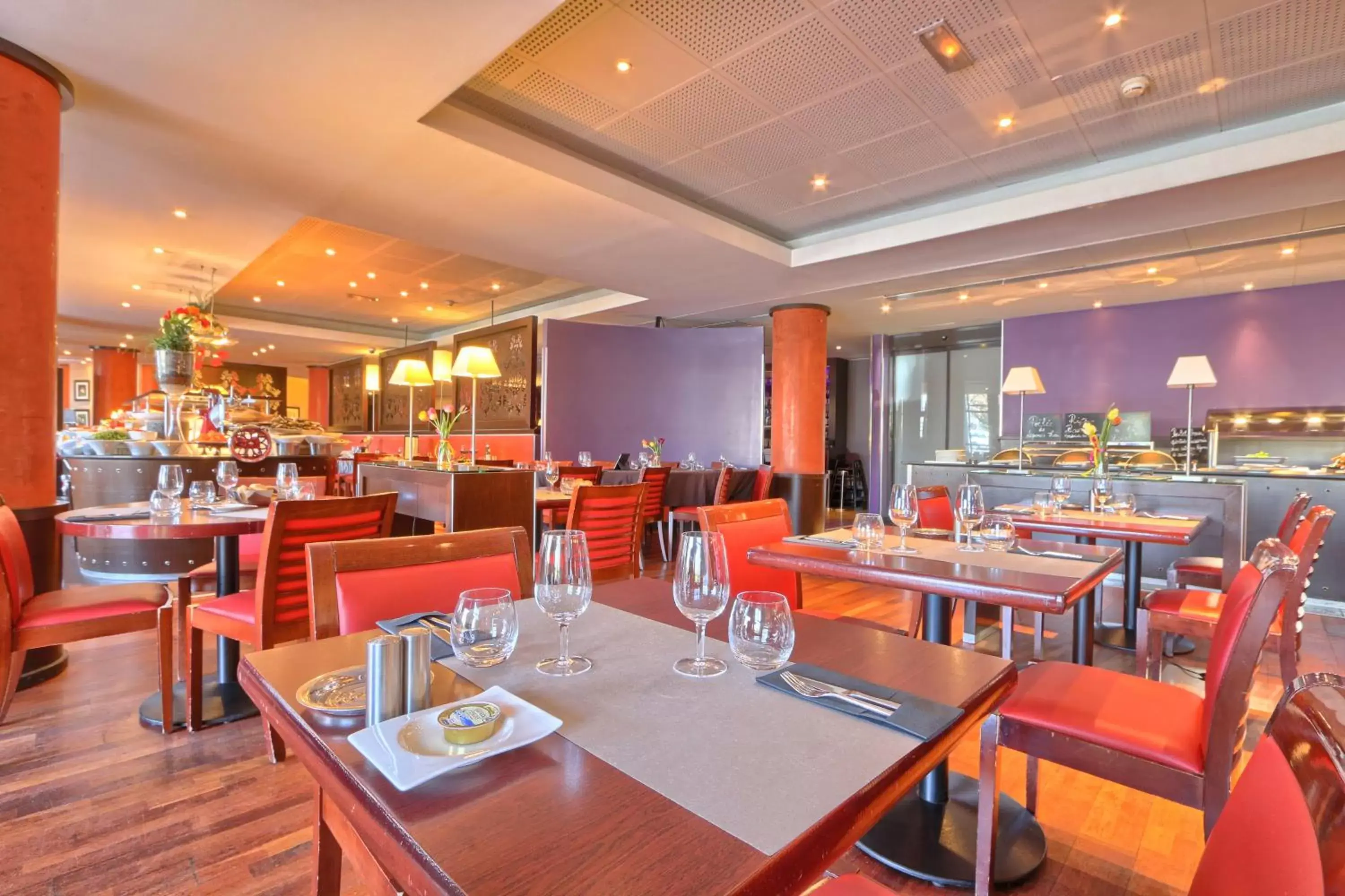 Restaurant/Places to Eat in Golden Tulip Paris CDG Airport – Villepinte