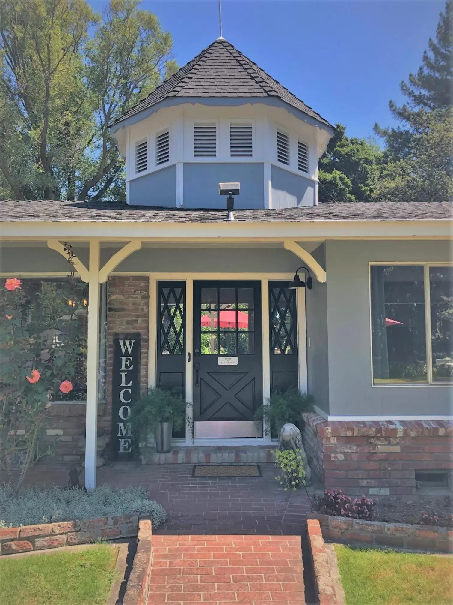 Property Building in Stahlecker House Inn