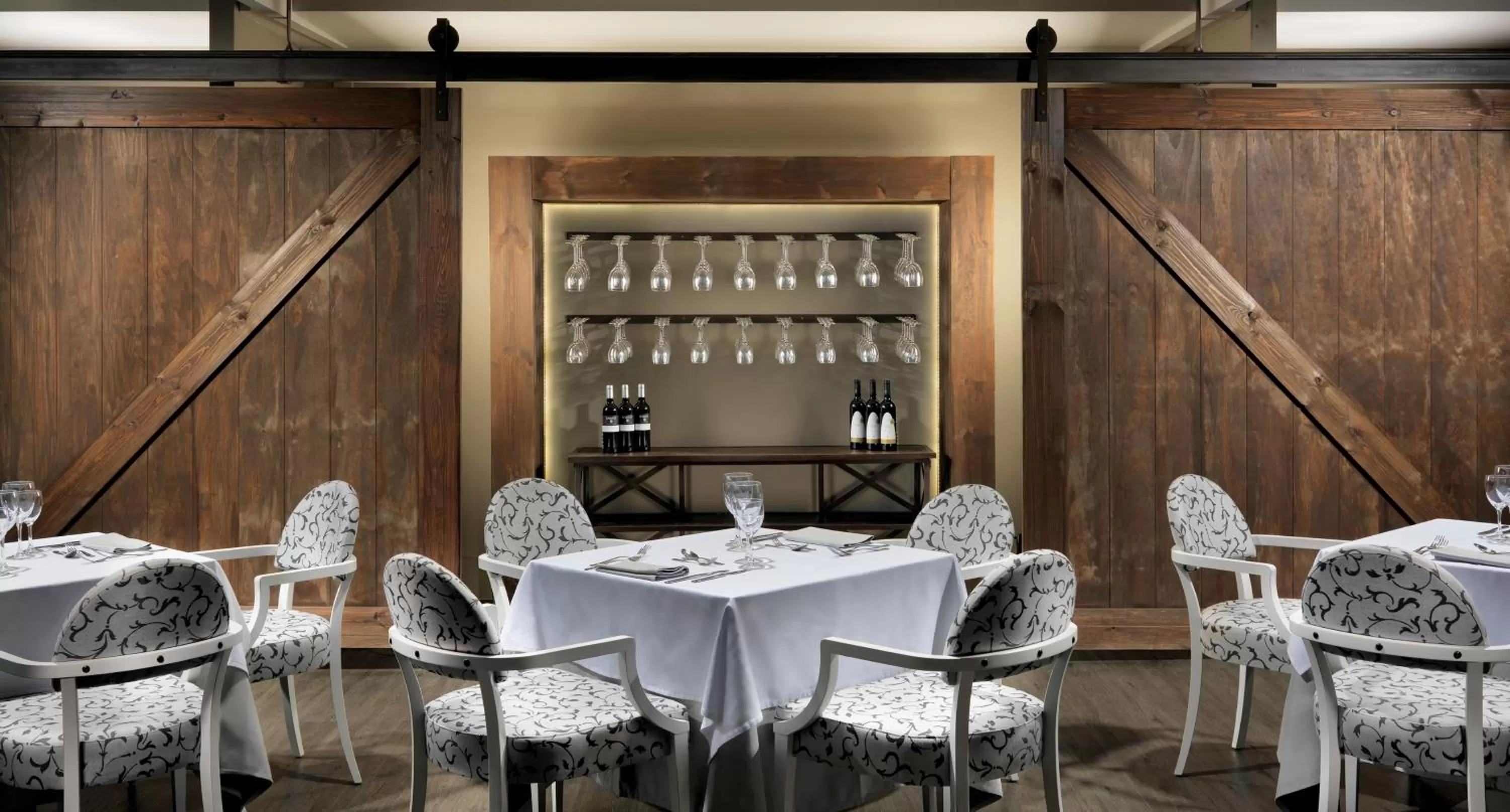 Restaurant/places to eat in Boutique Hotel H10 White Suites - Adults Only