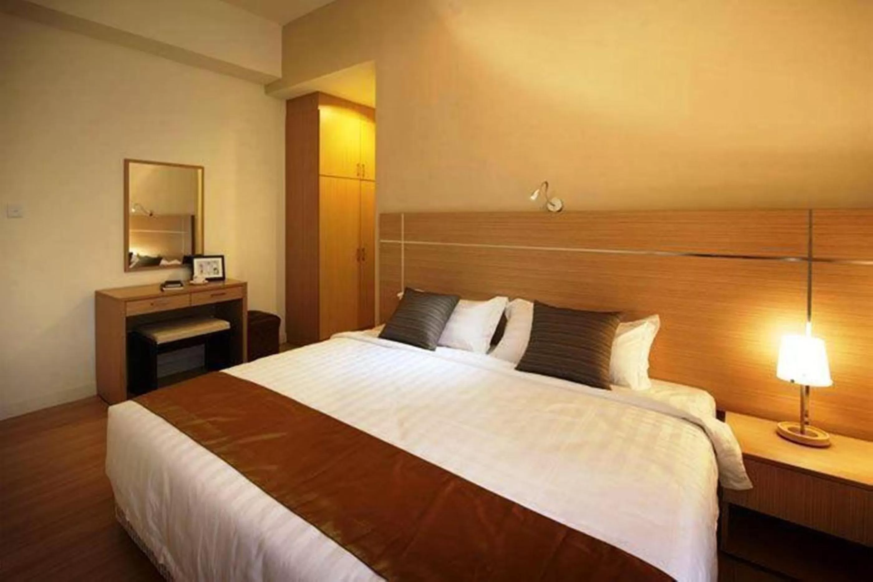 Bedroom, Bed in One-Stop Residence & Hotel
