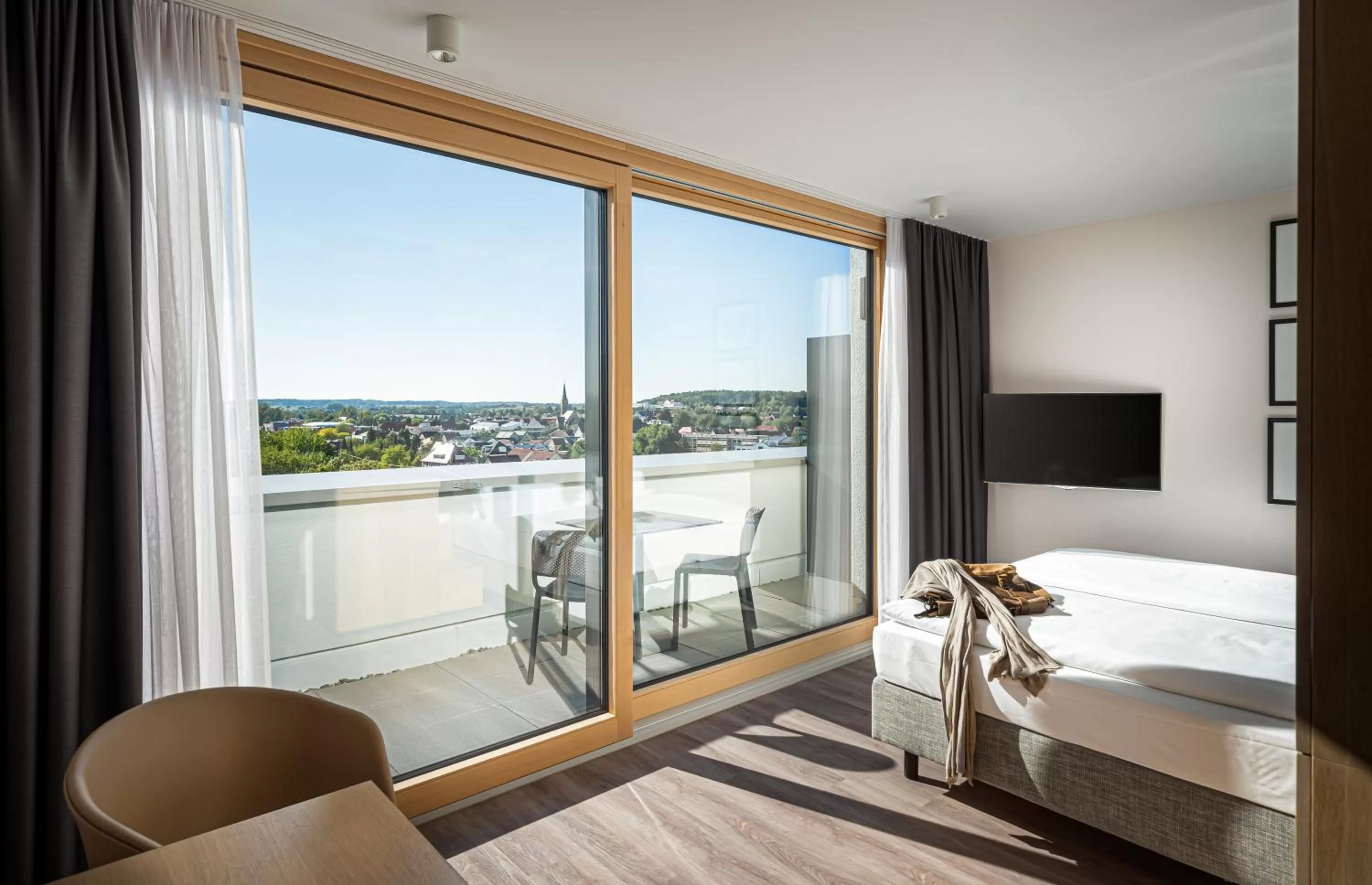 Photo of the whole room, Bed in Saline1822