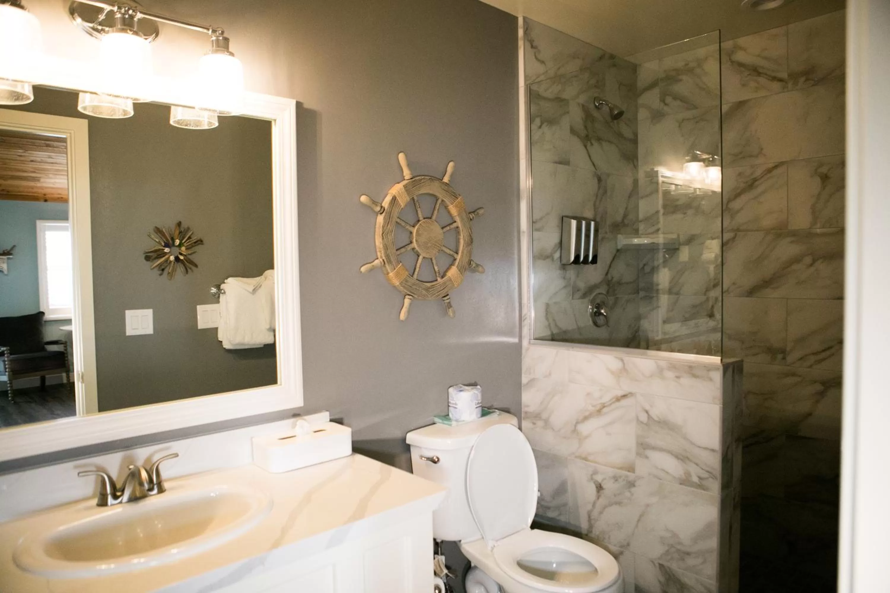 Shower in Sea Otter Inn