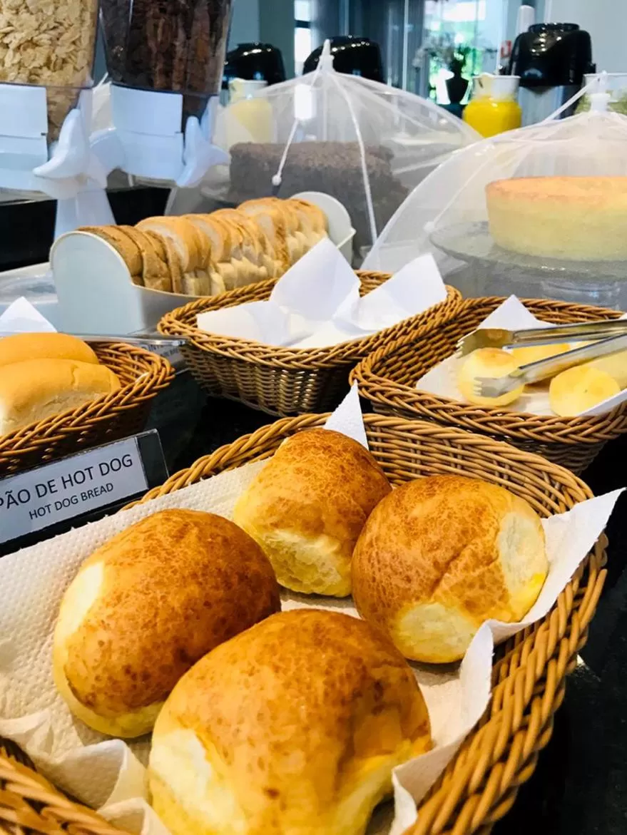 Food and drinks in 103 Hotel & Flats