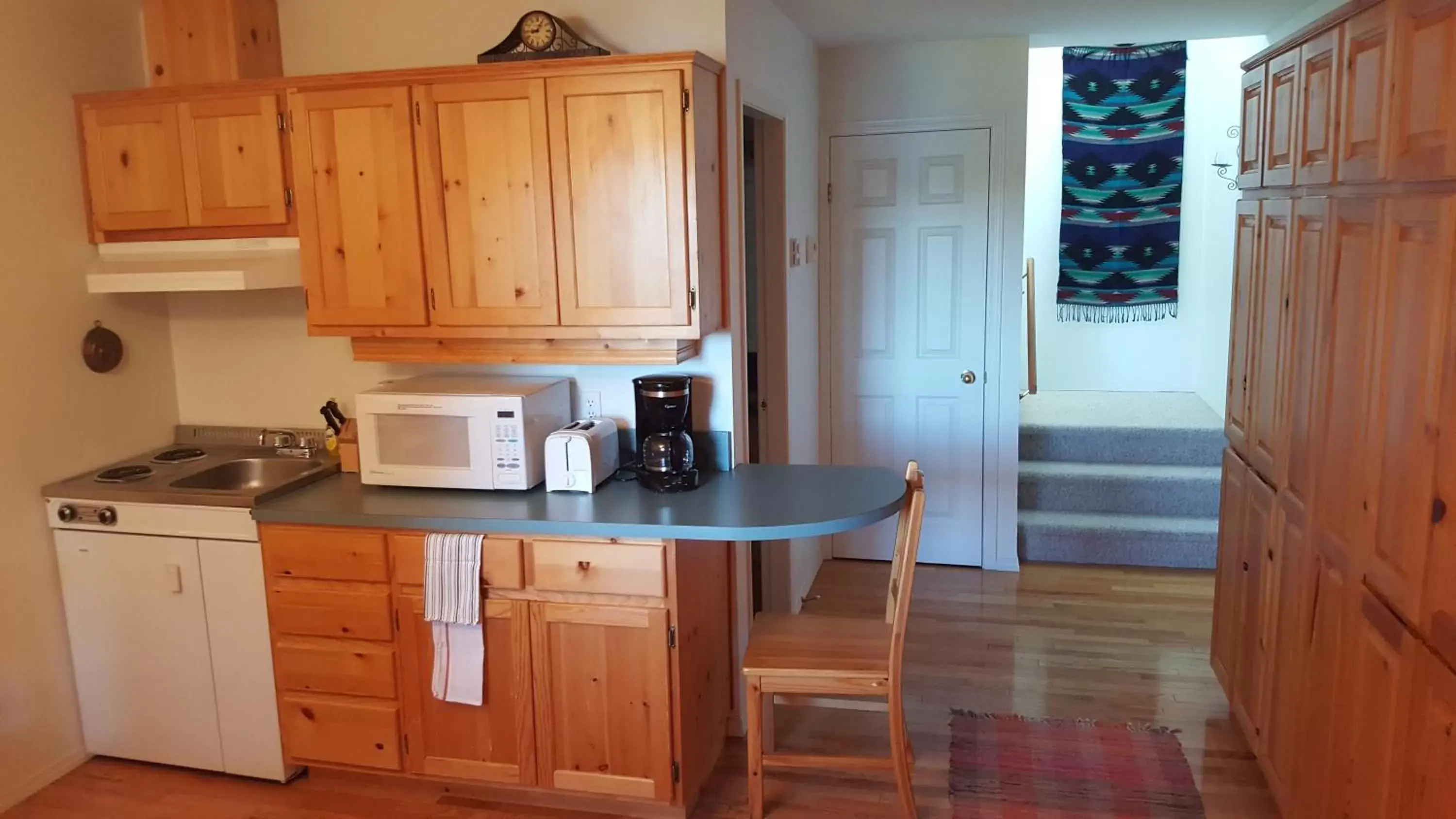 Kitchen or kitchenette, Kitchen/Kitchenette in Wettstone Guest Ranch