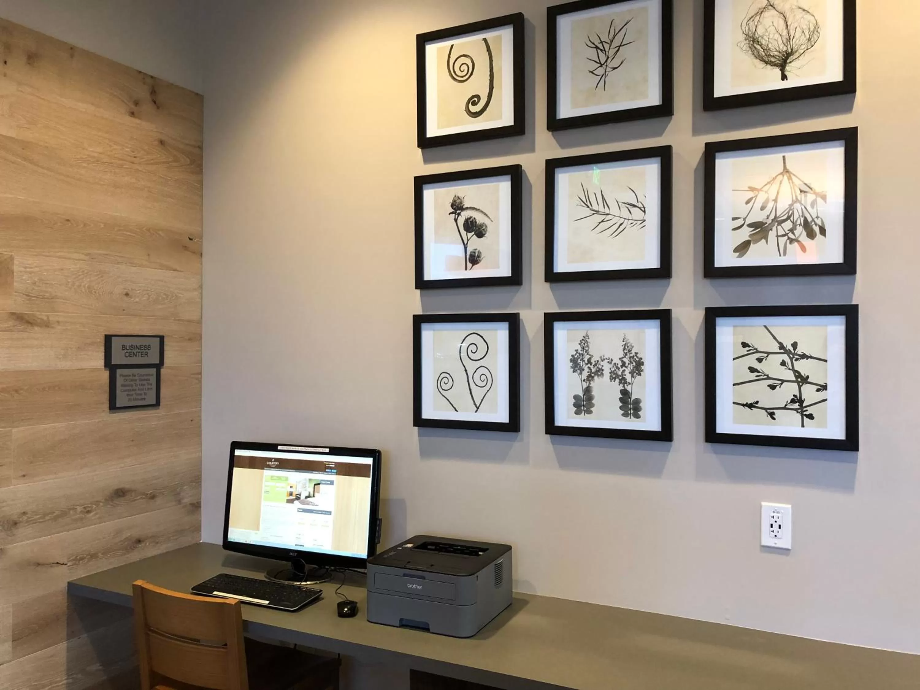 Business facilities in Country Inn & Suites by Radisson, San Jose International Airport, CA