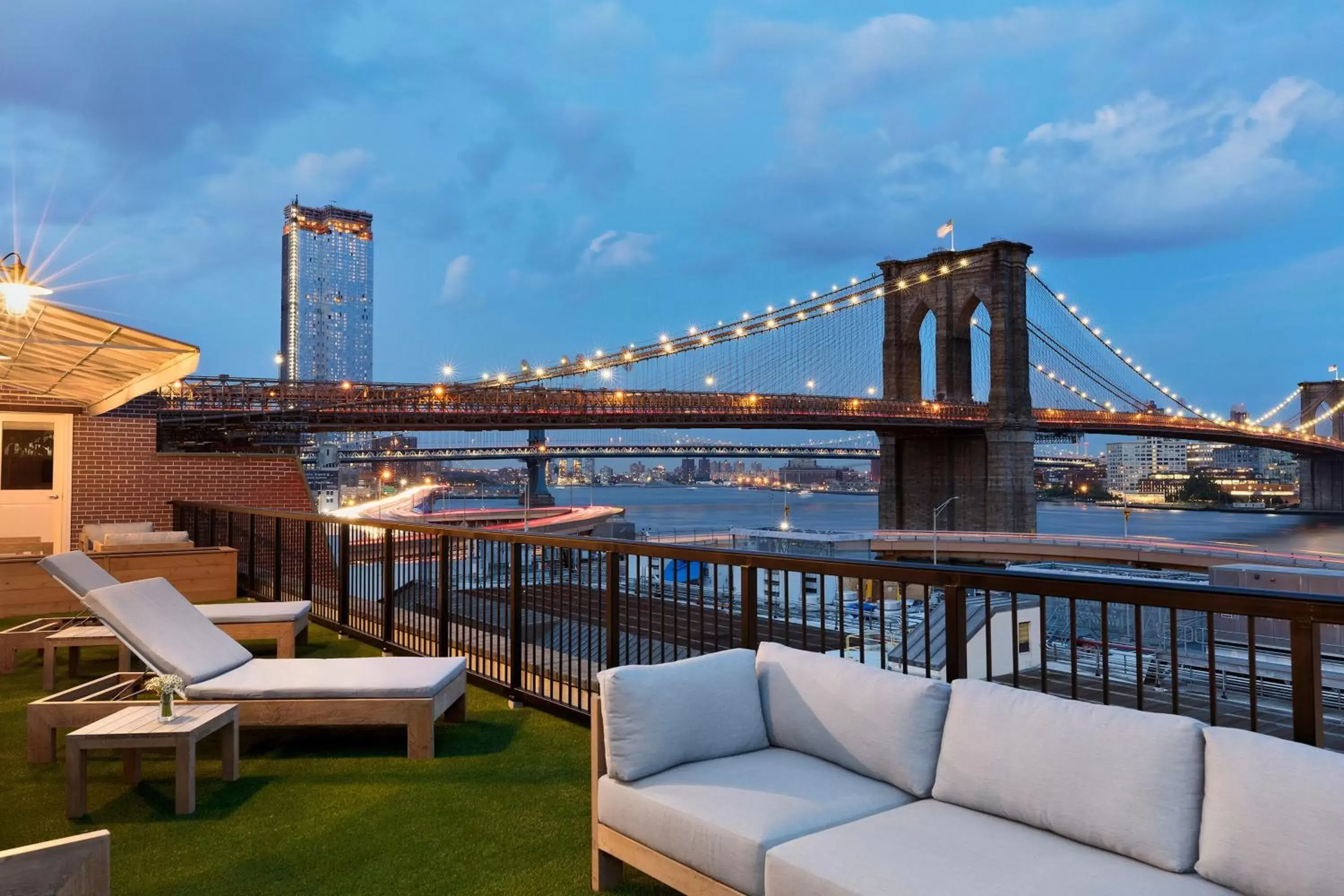 Natural landscape in 33 Seaport Hotel New York