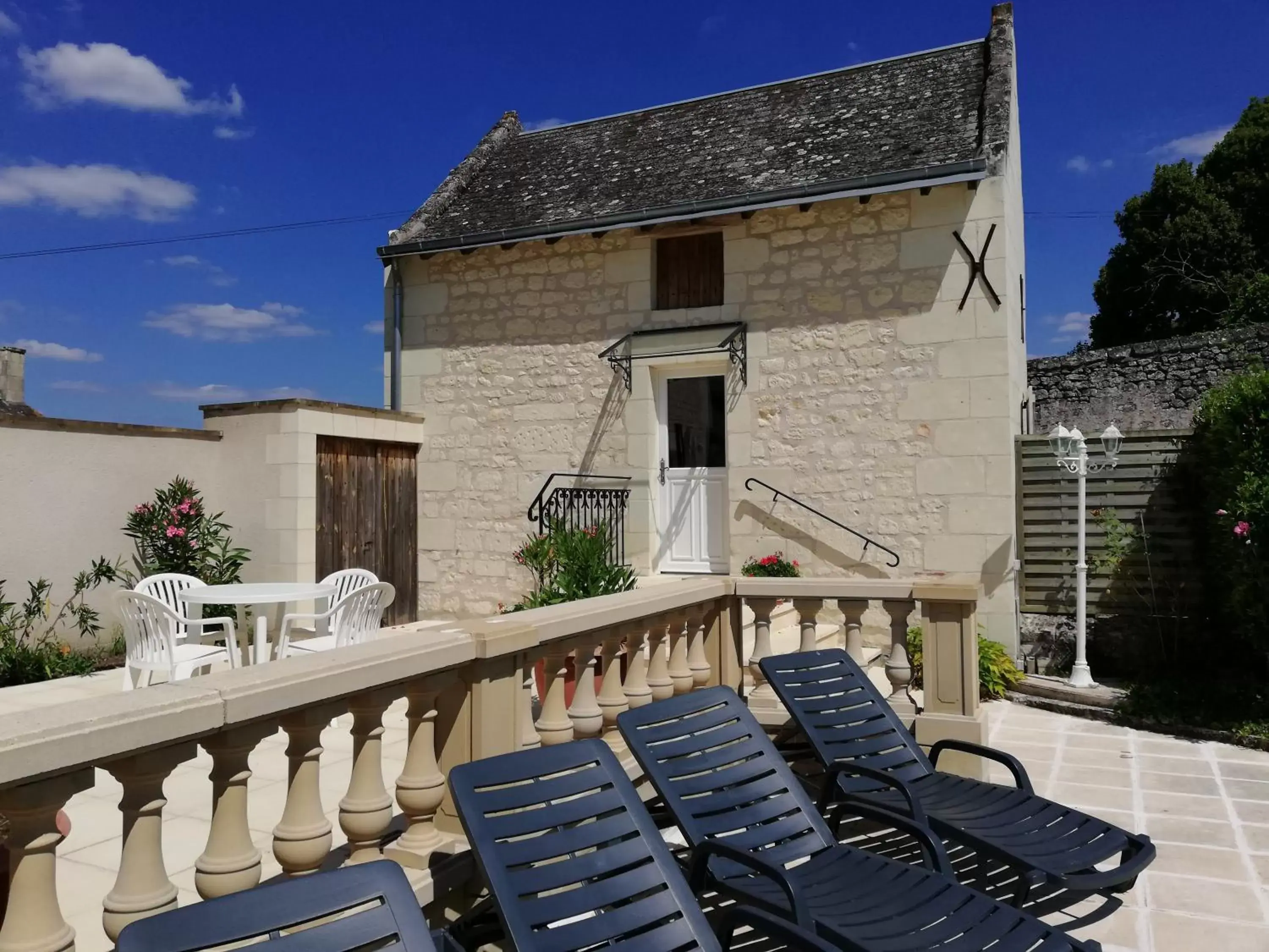 Patio, Property Building in La Bonne Note