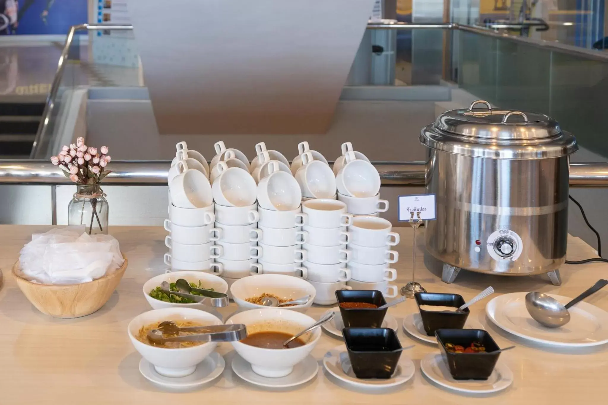 Restaurant/places to eat in Riverine Place Hotel and Residence Restaurant/places to eat in Riverine Place Hotel and Residence