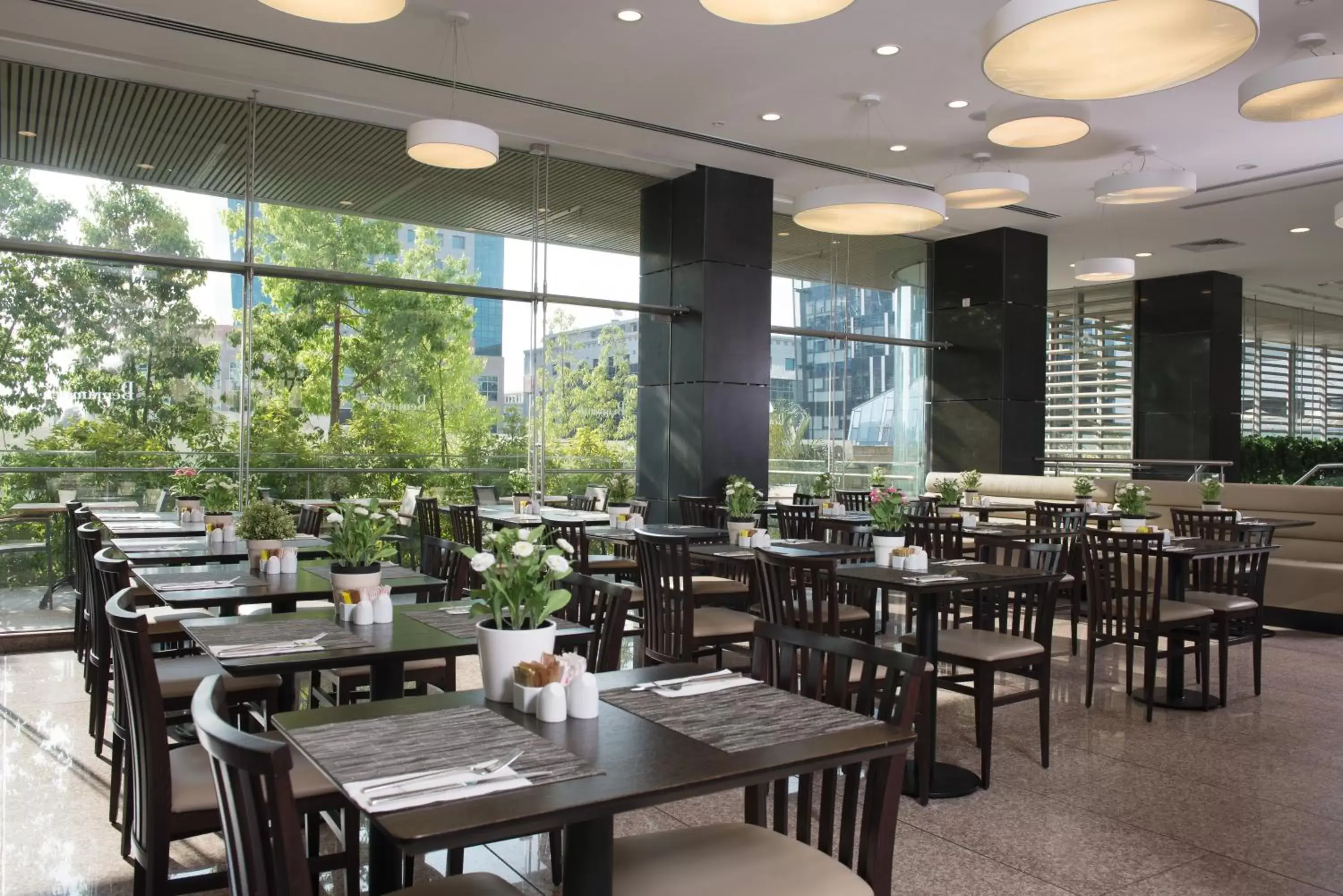 Restaurant/Places to Eat in Benjamin Business Hotel