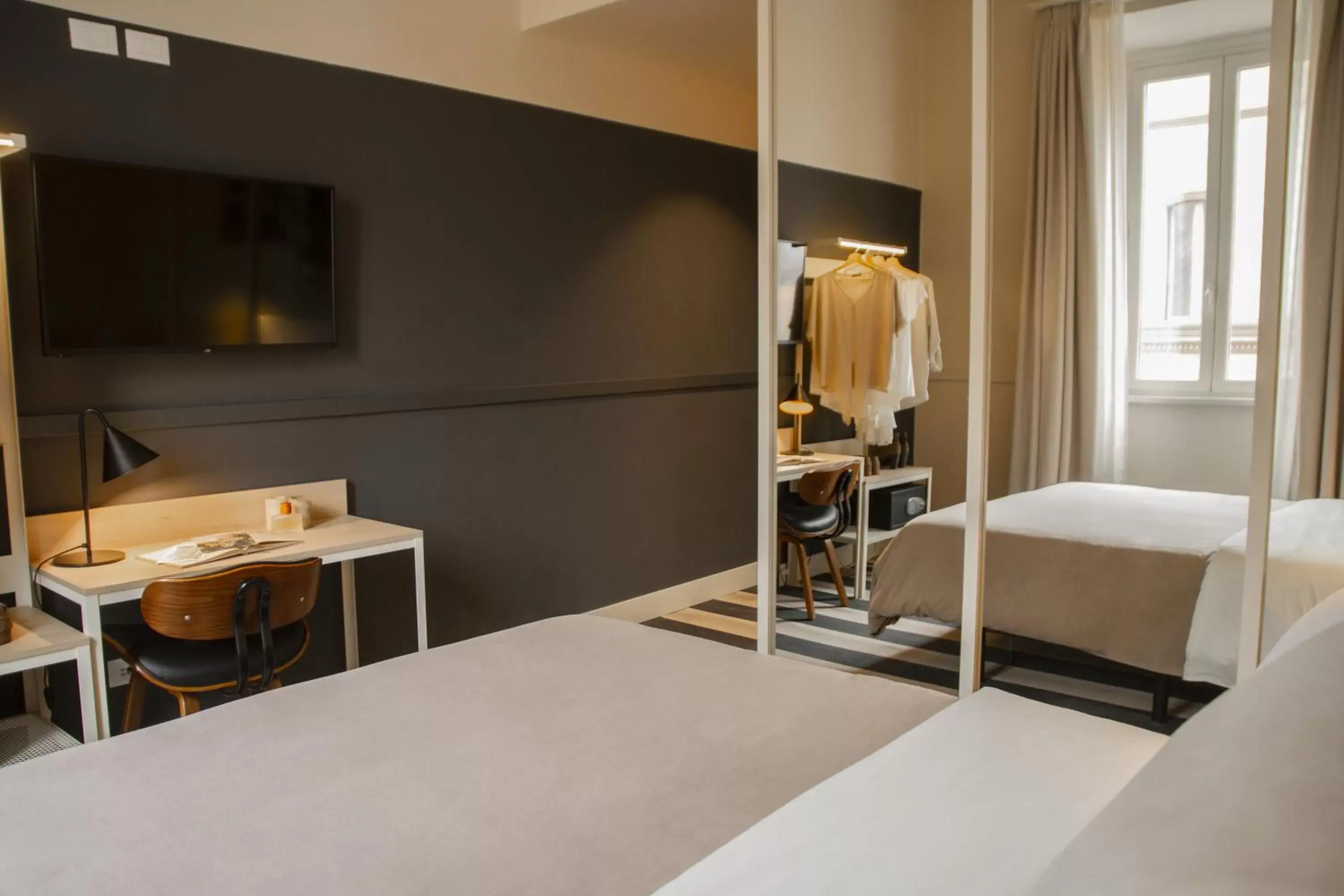 Decorative detail, Bed in room007 Select Via Veneto