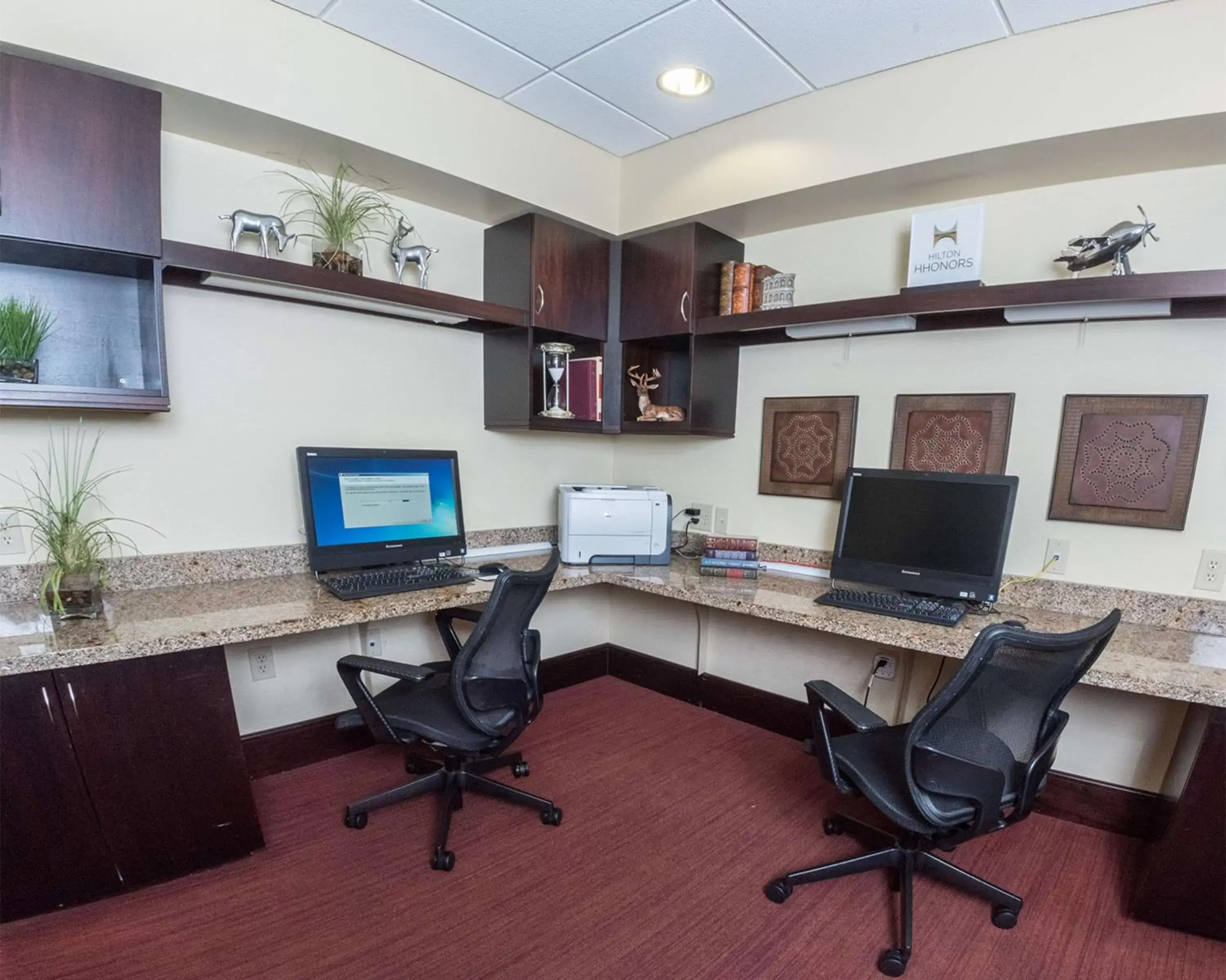 Business facilities, Business Area/Conference Room in Hampton Inn and Suites Woodstock, Virginia