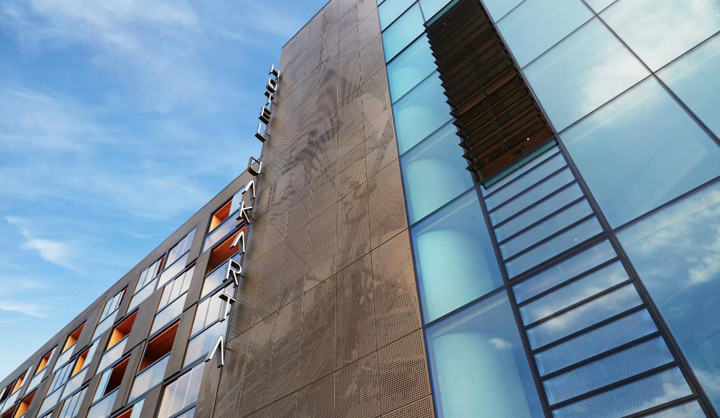 Facade/entrance in Hotel Jakarta Amsterdam