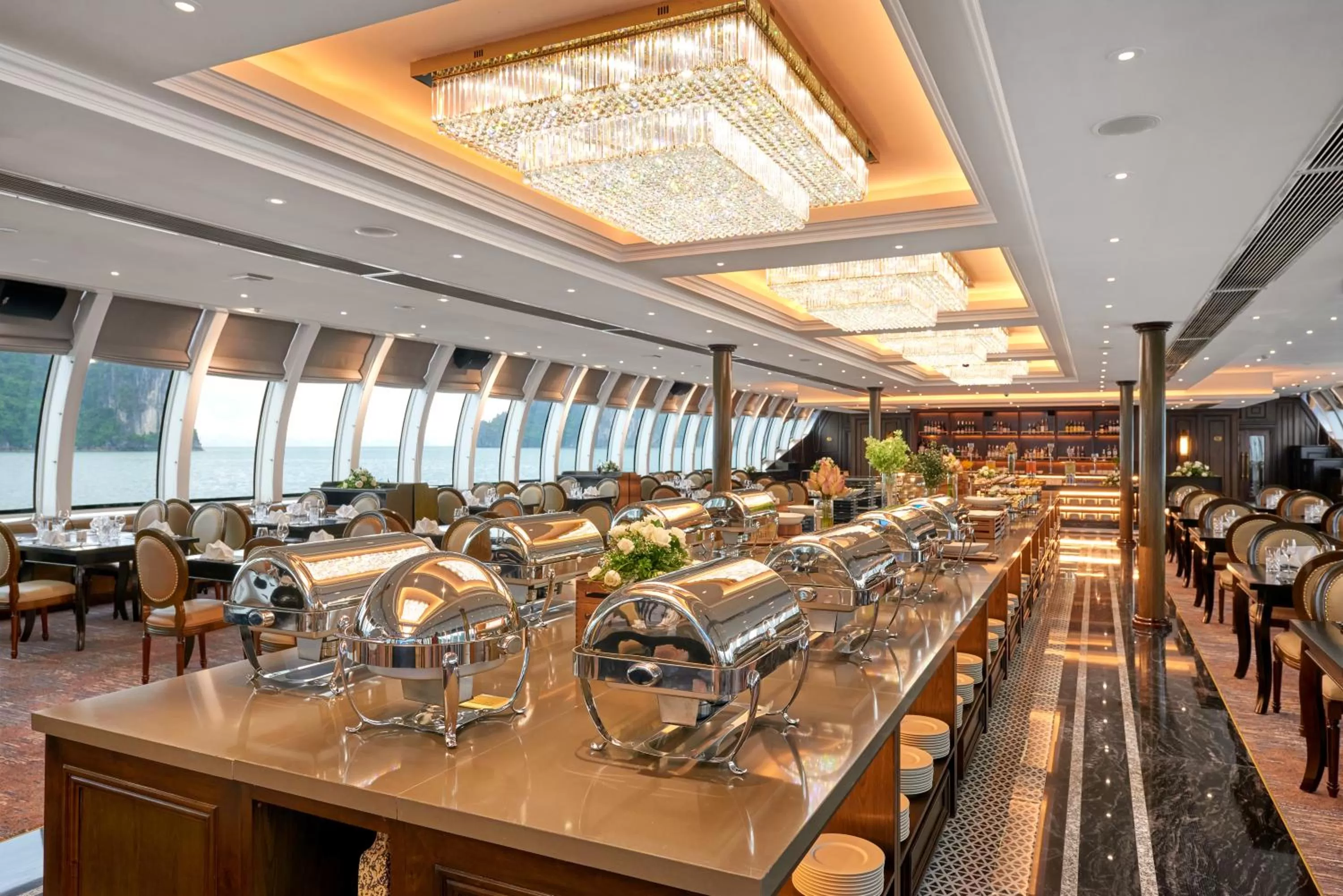 Dinner in Paradise Suites Hotel