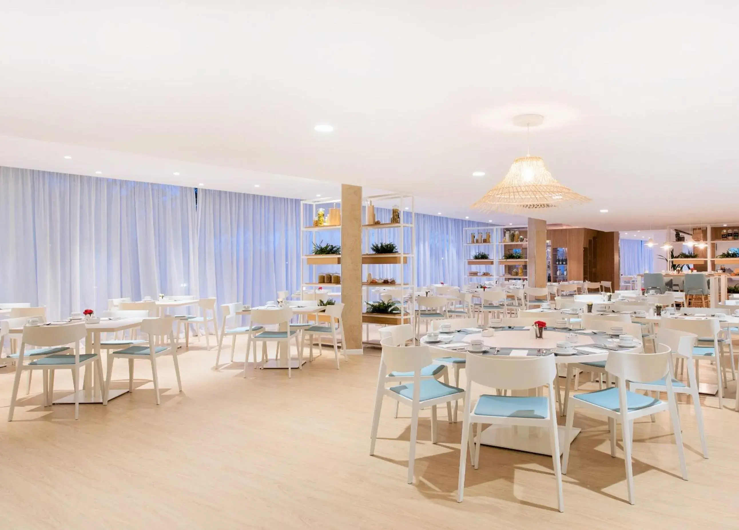 Restaurant/Places to Eat in Iberostar Playa de Muro