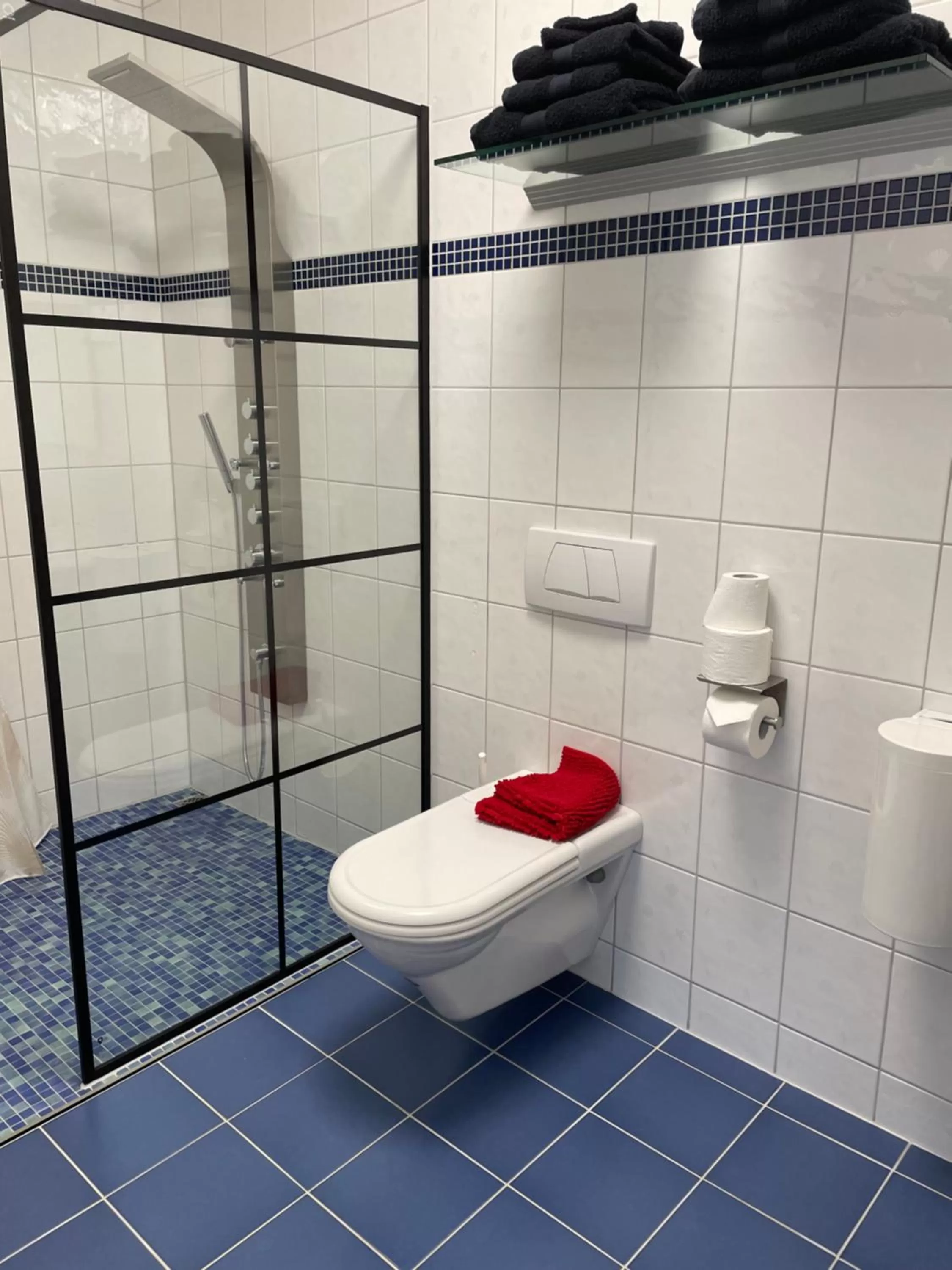 Bathroom in Pension Deichgraf