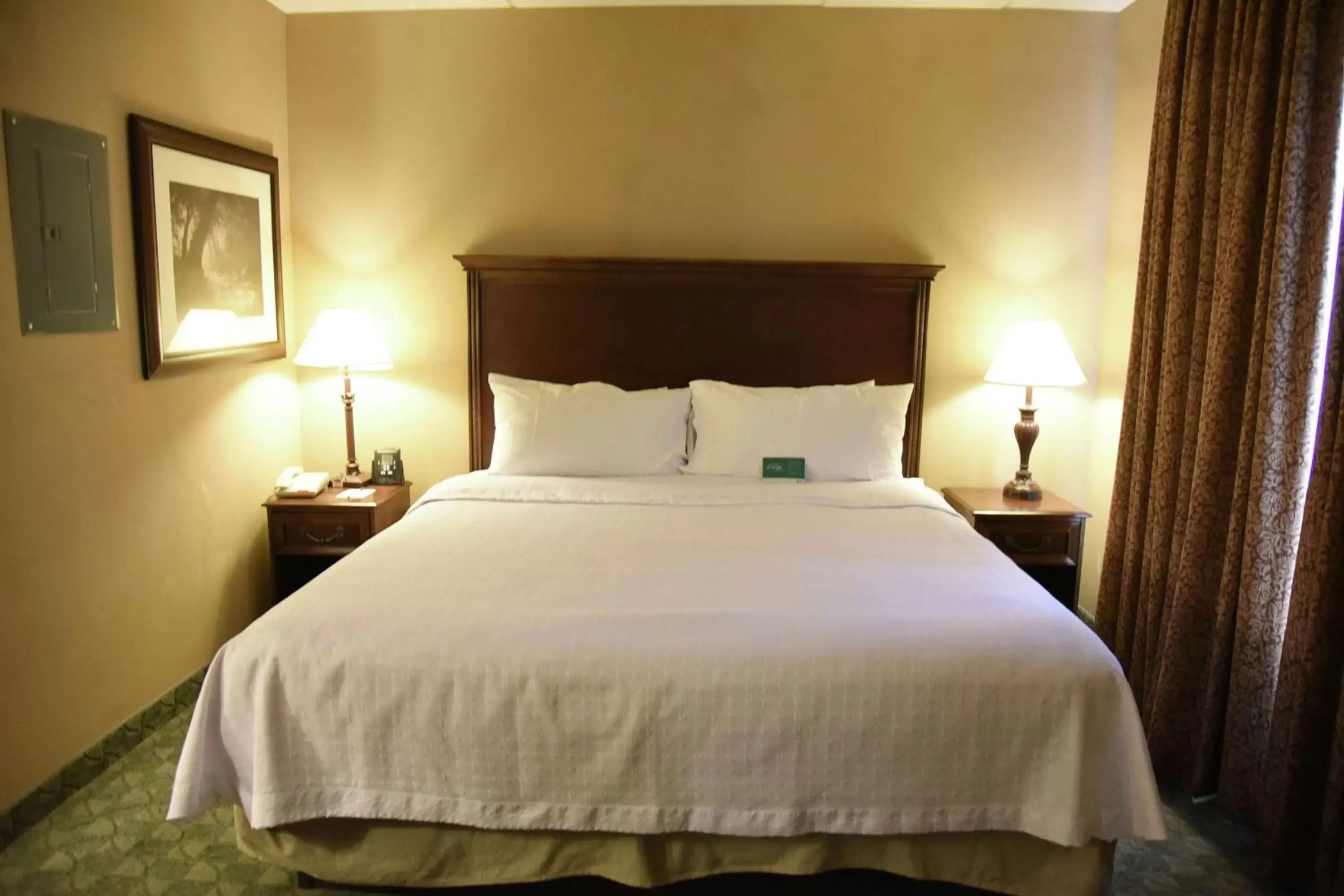 Bed in Homewood Suites by Hilton San Antonio North