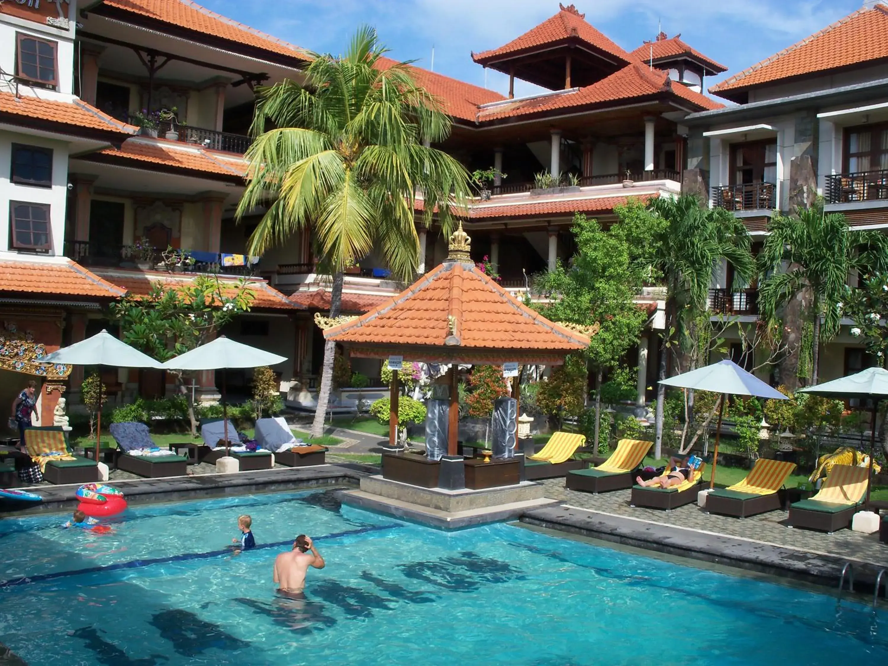 Swimming Pool in La Walon Hotel