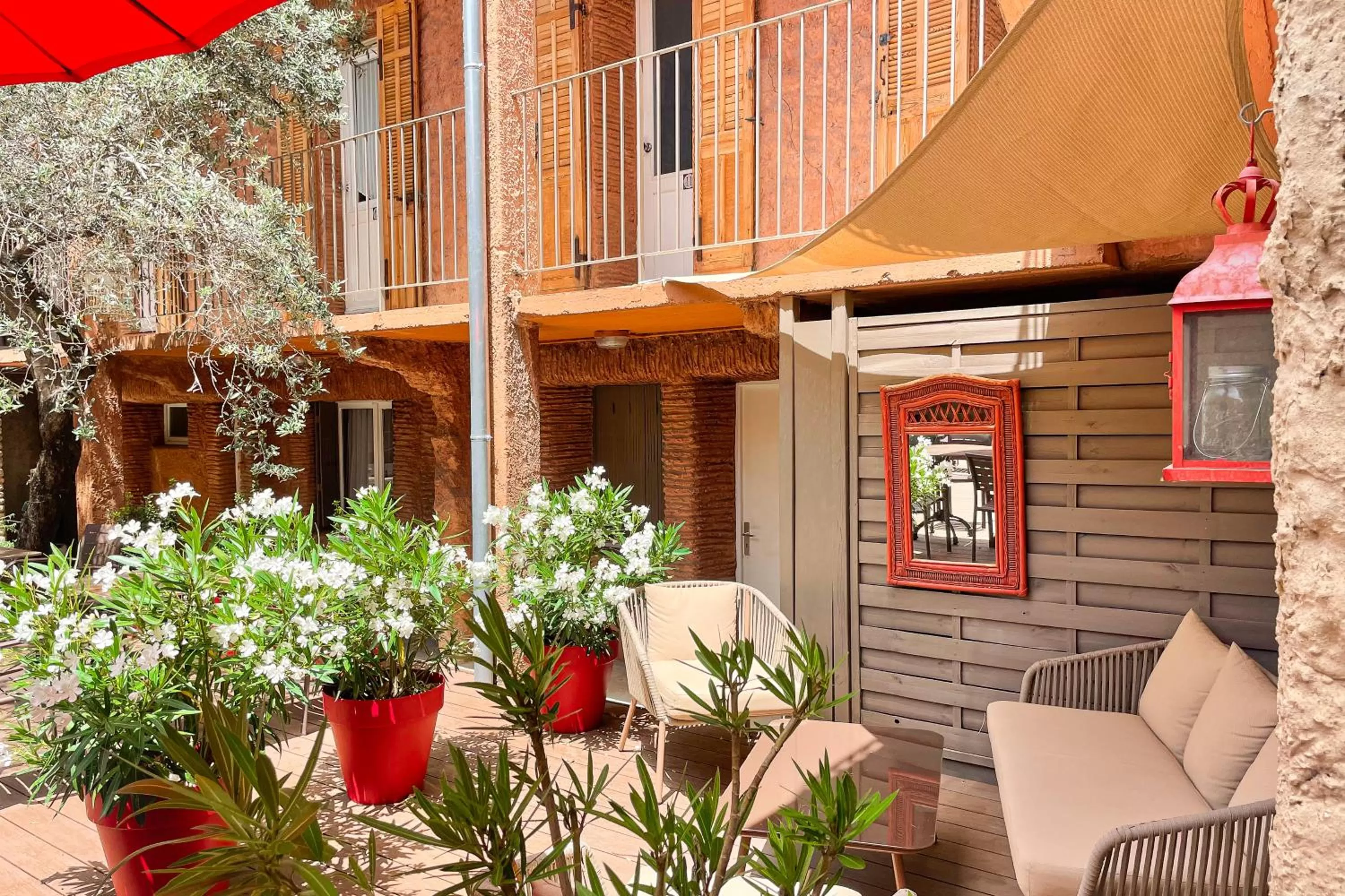 Garden in Hotel Le Magnan