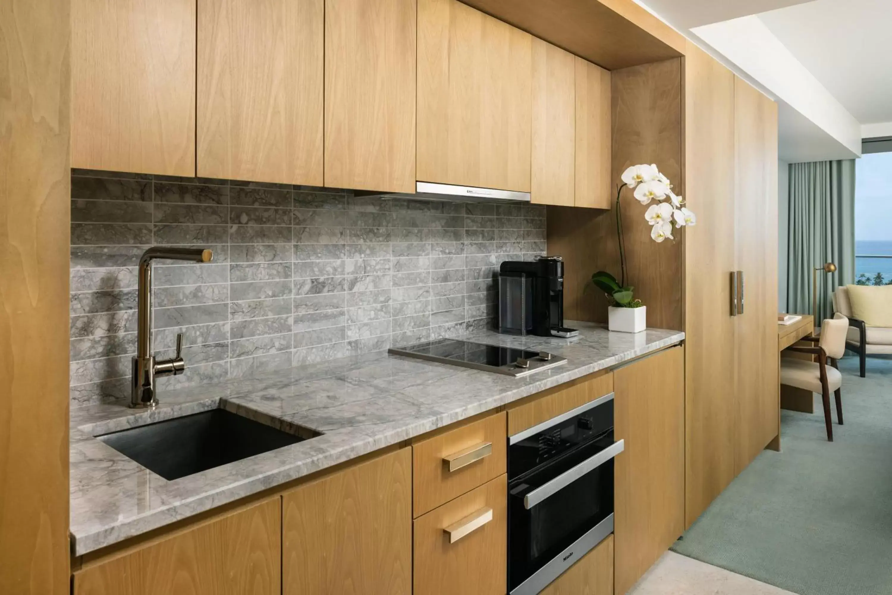 Photo of the whole room, Kitchen/Kitchenette in The Ritz-Carlton Residences, Waikiki Beach Hotel