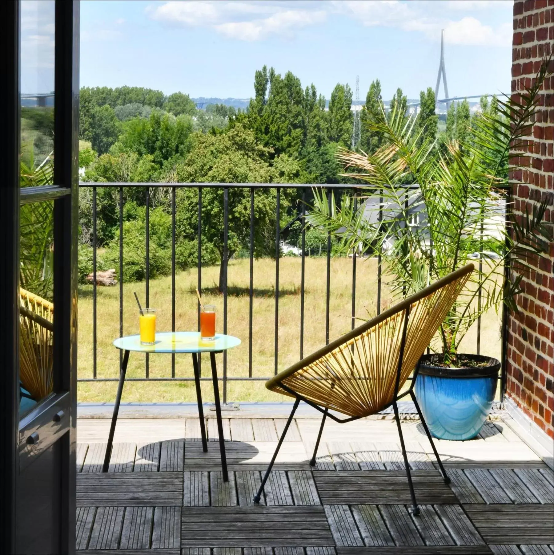 Bedroom in Honfleur, Entre Terre & Estuaire