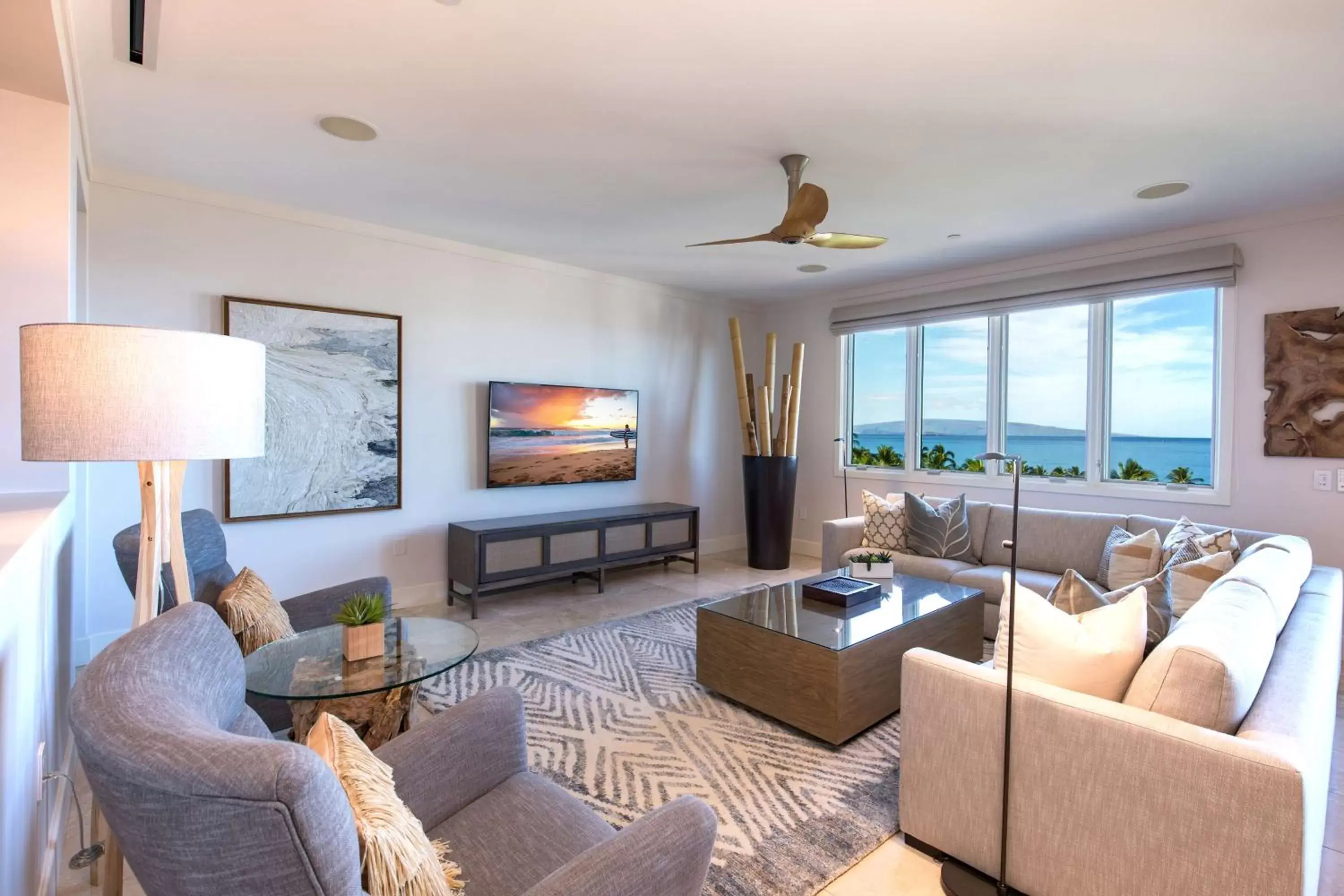 Photo of the whole room, Seating Area in Wailea Beach Villas, a Destination by Hyatt Residence