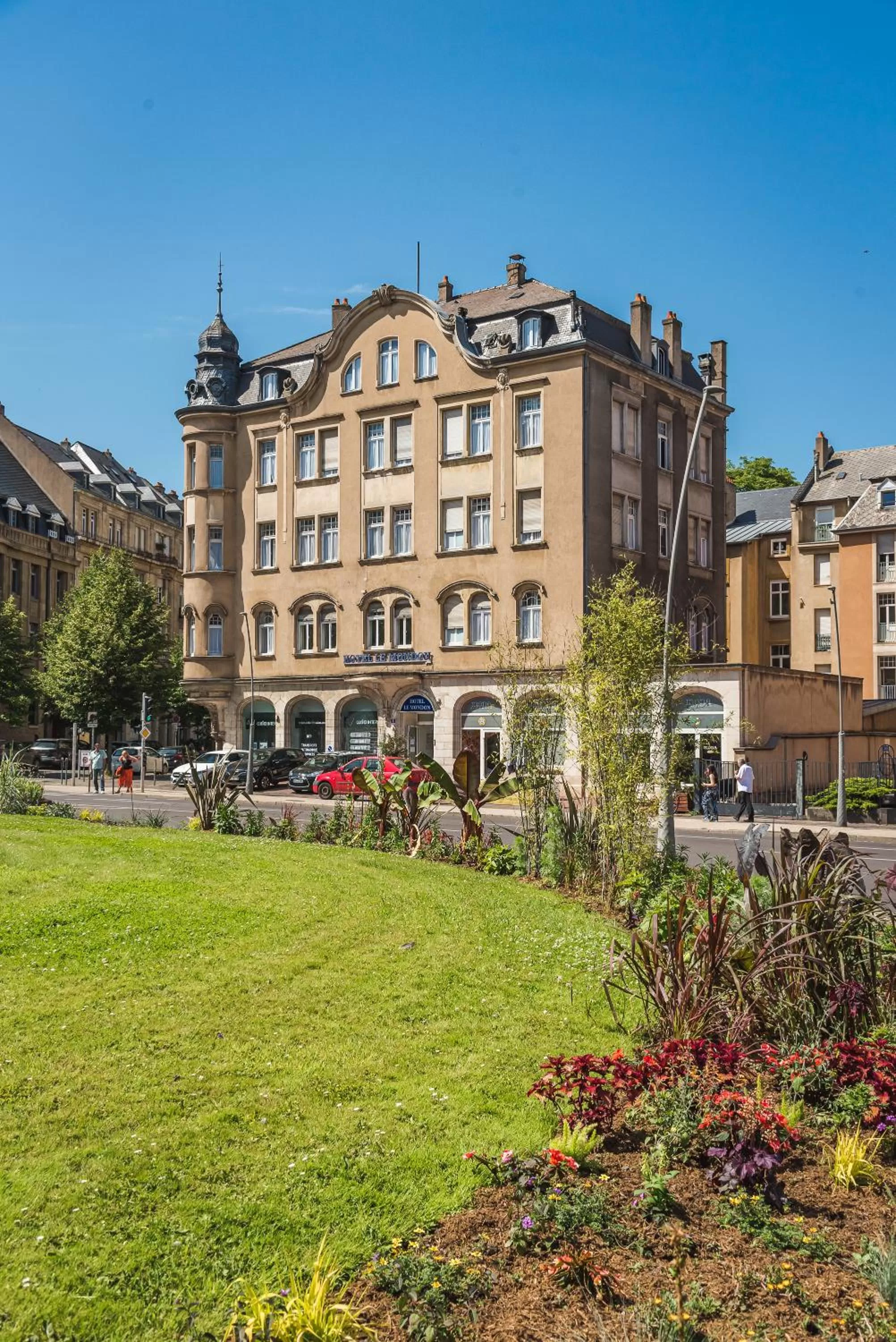 Property building in Hôtel Le Mondon Metz