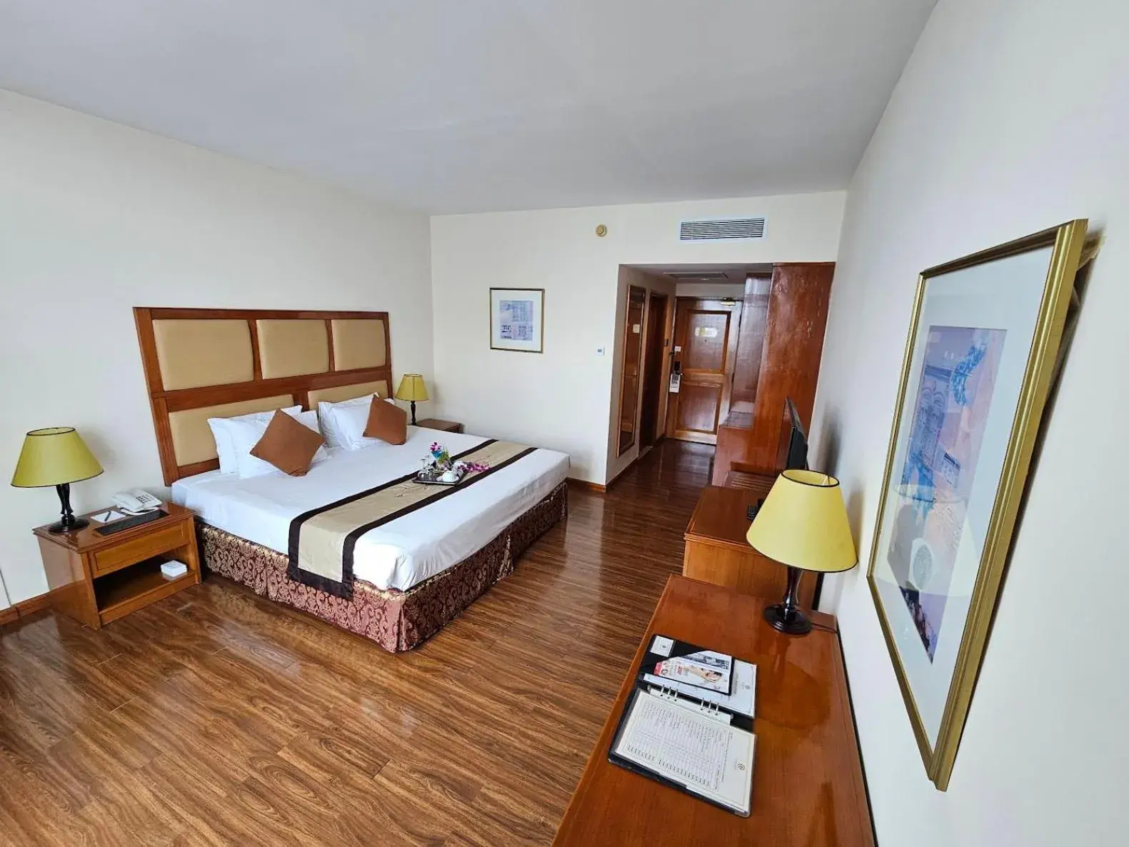 Bedroom in Ramana Saigon Hotel