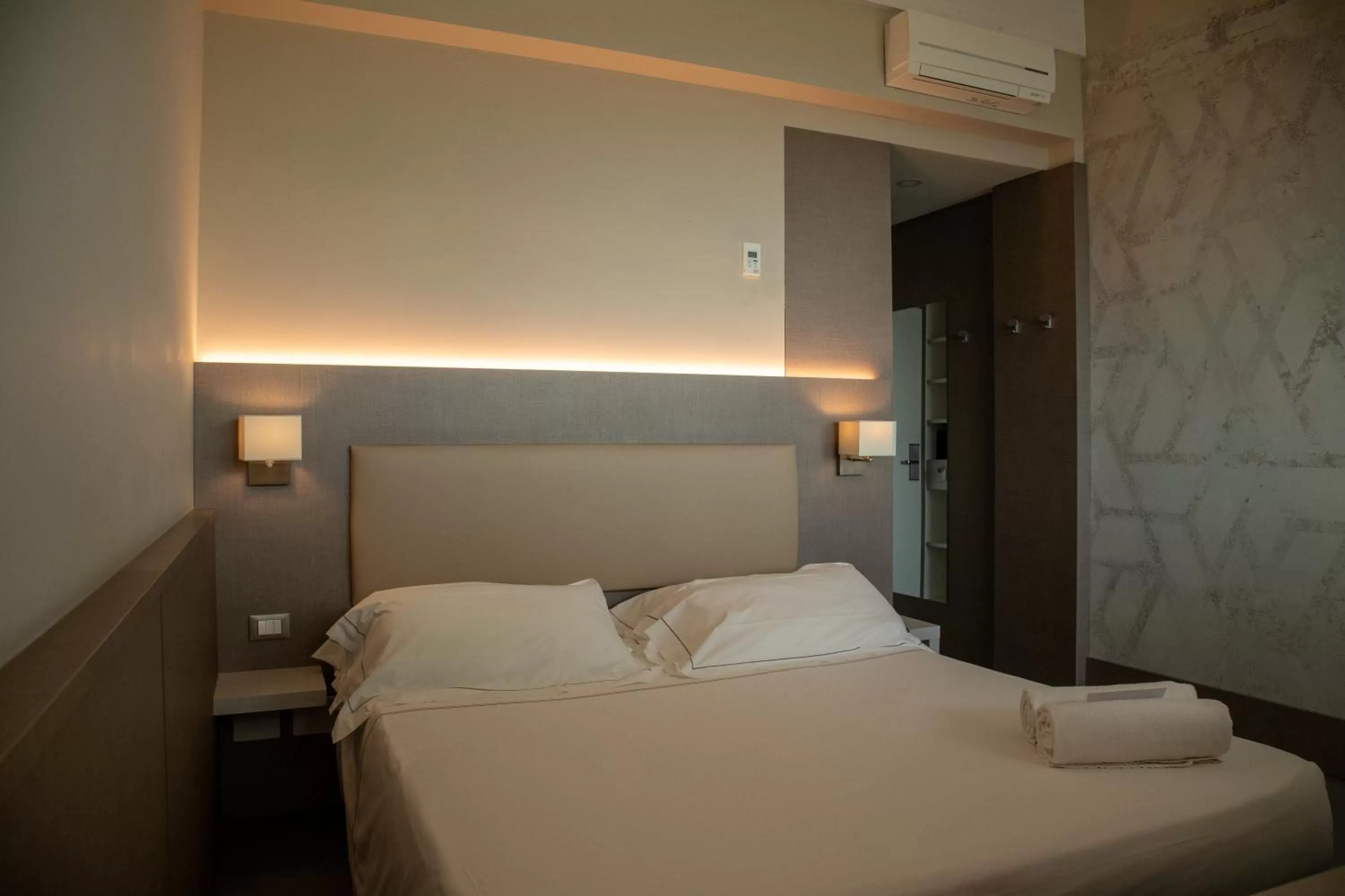 Bedroom, Bed in Poggio Hotel