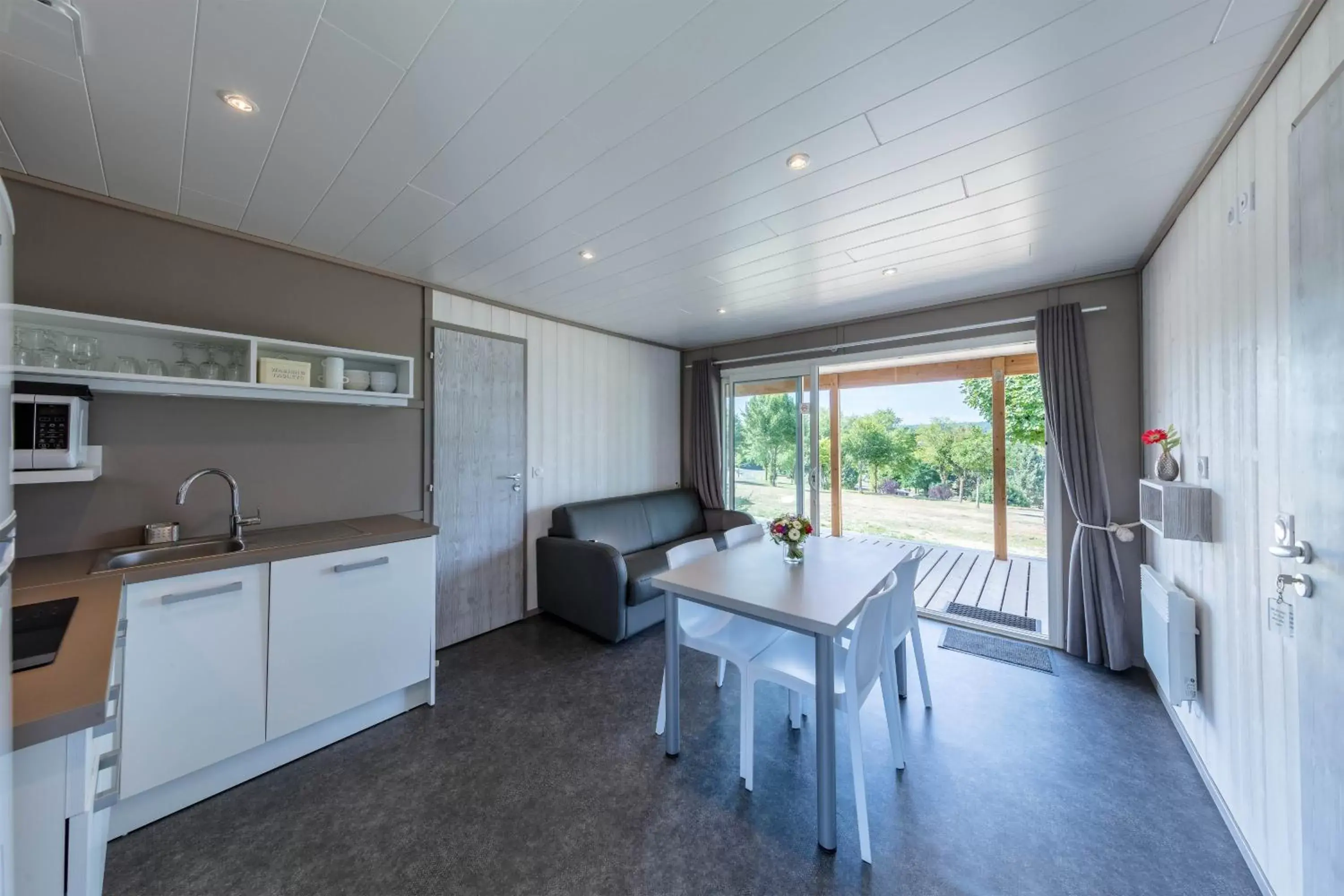 Kitchen/Kitchenette in Les Terrasses Du Lac