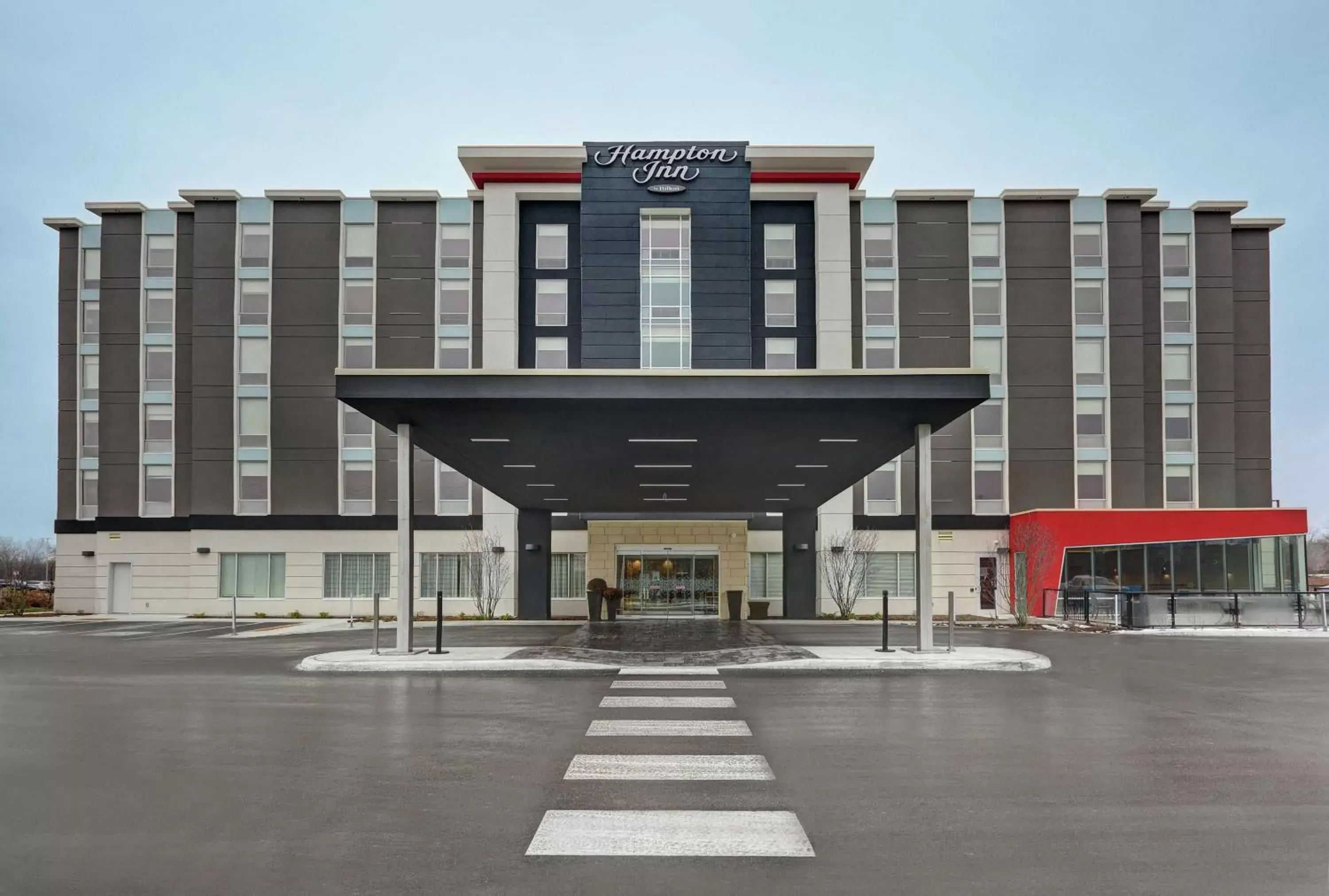 Property building in Hampton Inn Peterborough Property building in Hampton Inn Peterborough