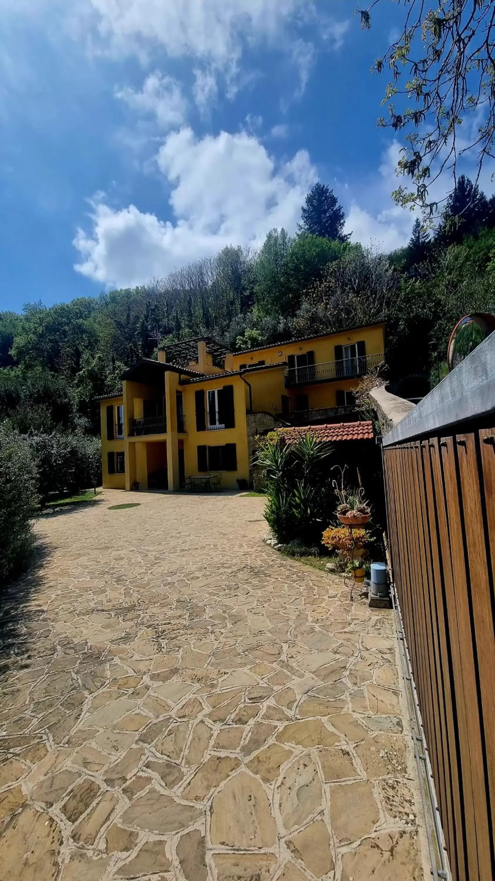 Property Building in Fontecorona Bed and Breakfast