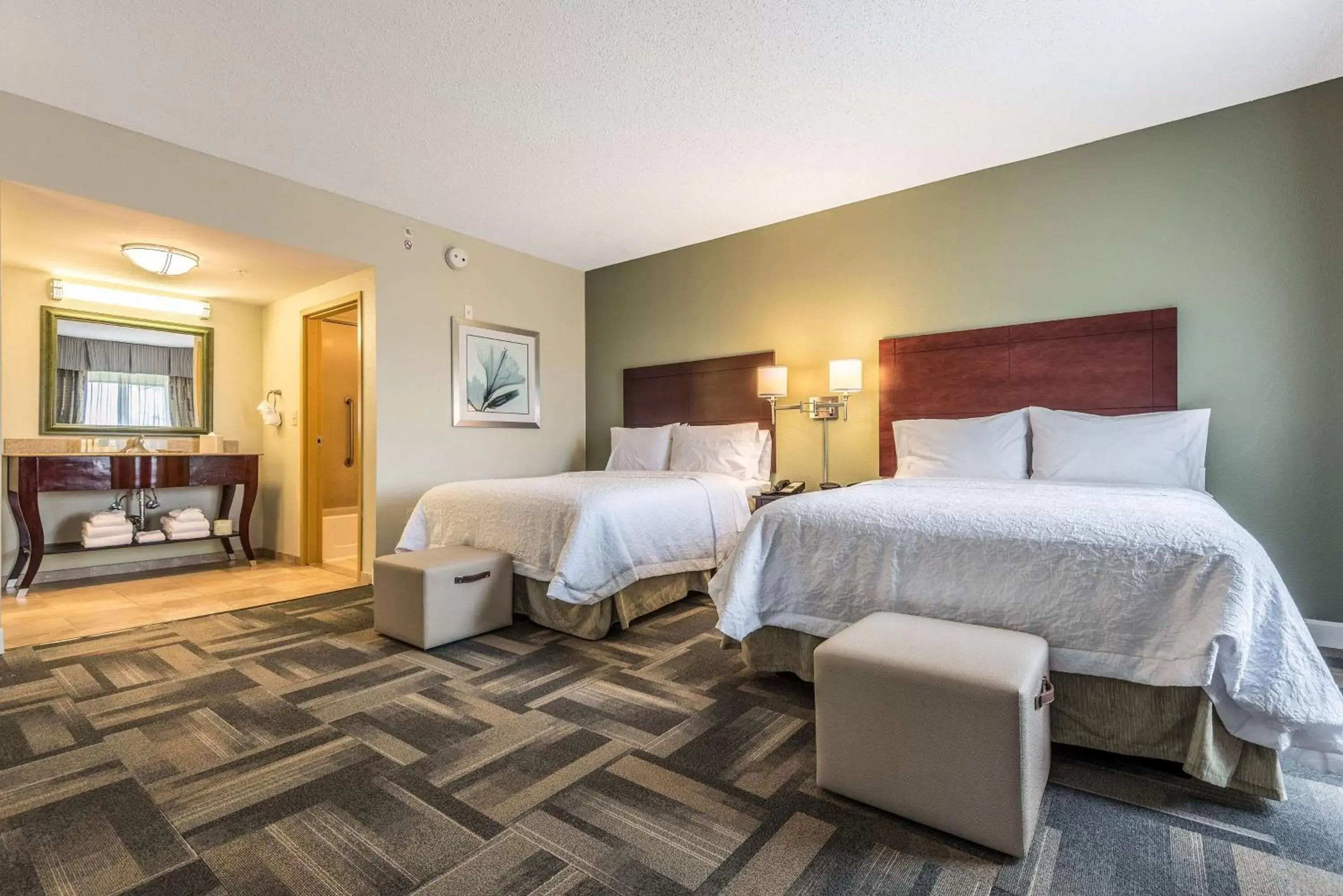 Bed in Hampton Inn & Suites Orlando-South Lake Buena Vista