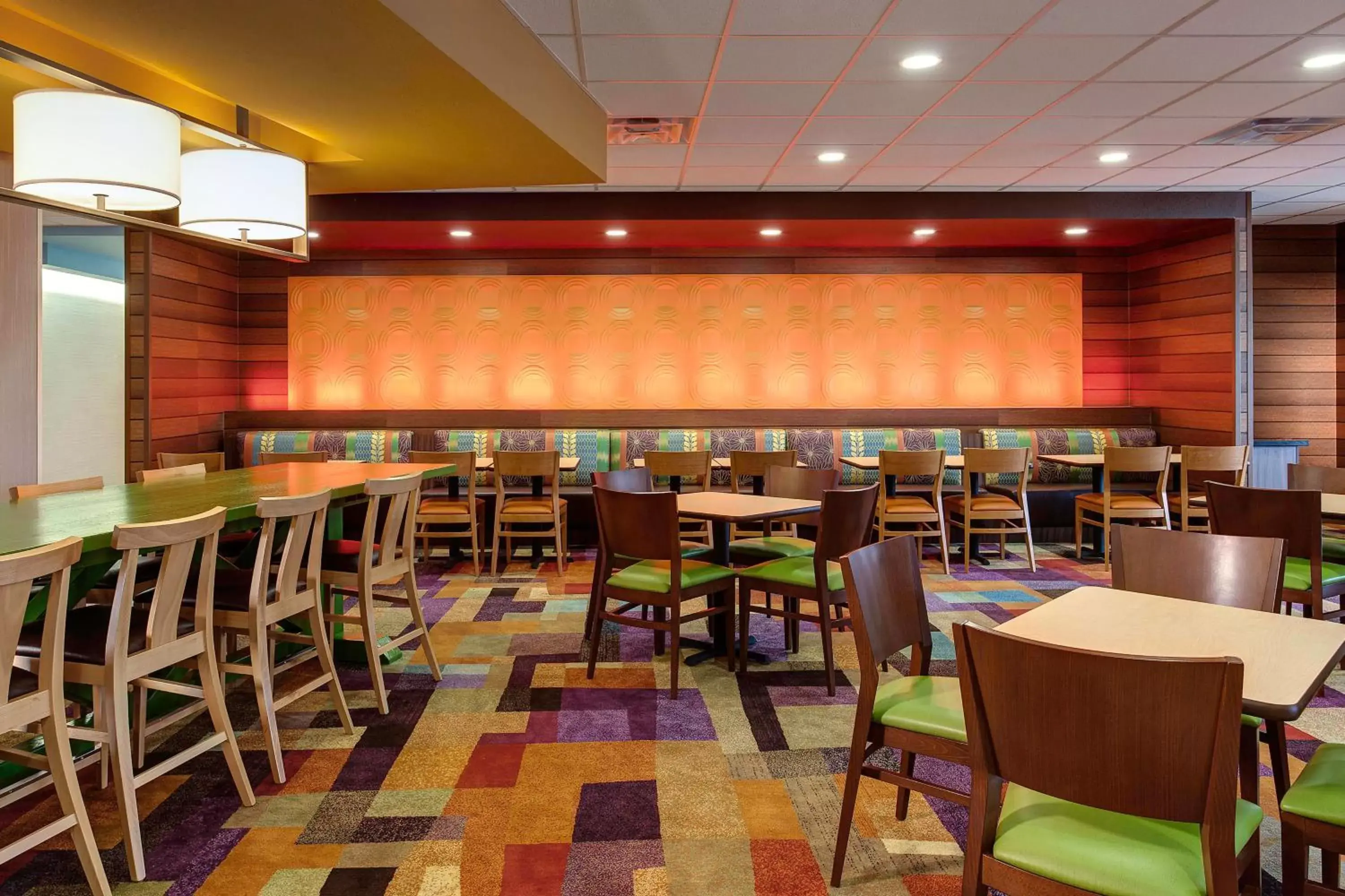 Breakfast, Restaurant/Places to Eat in Fairfield Inn & Suites by Marriott Lincoln Southeast